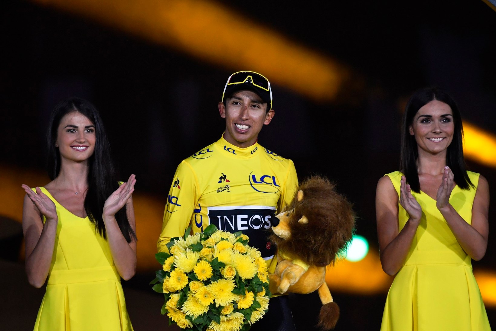 Tour de France loobub musi andvatest poodiumitüdrukutest
