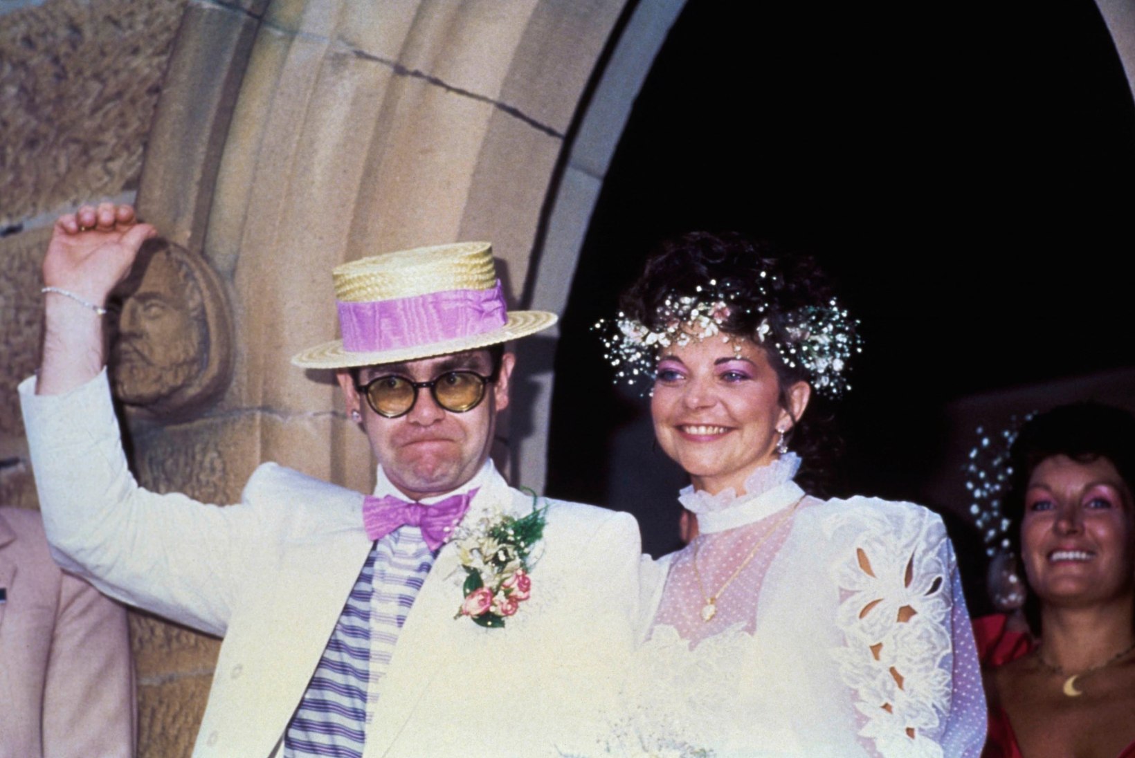 Elton John tõi mesinädalail kuuldavale sõnad, mille peale tema naine otsustas elust lahkuda