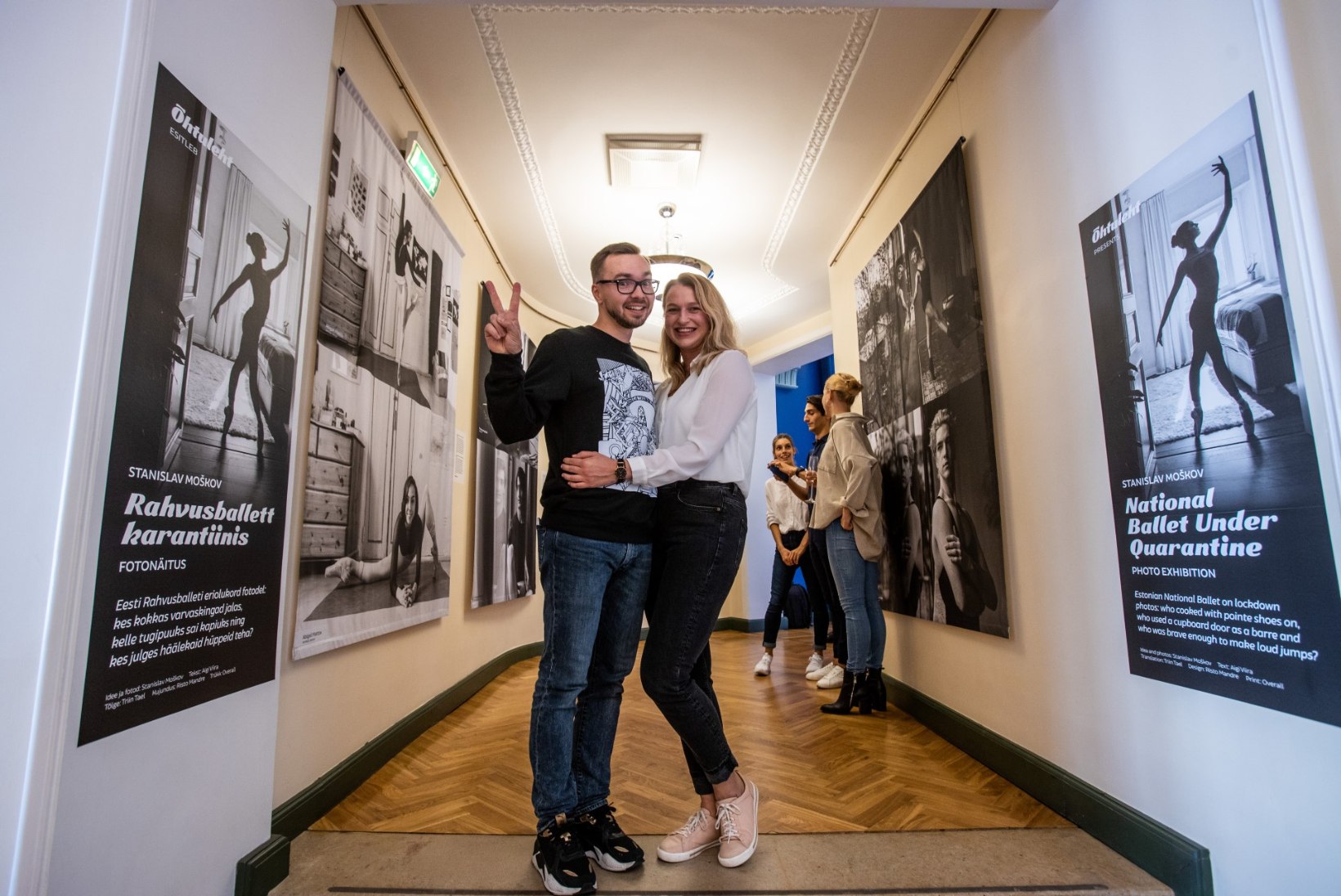ÕL VIDEO JA GALERII | Estonia teatris avati Õhtulehe fotograafi Stanislav Moškovi näitus „Eesti rahvusballett karantiinis“