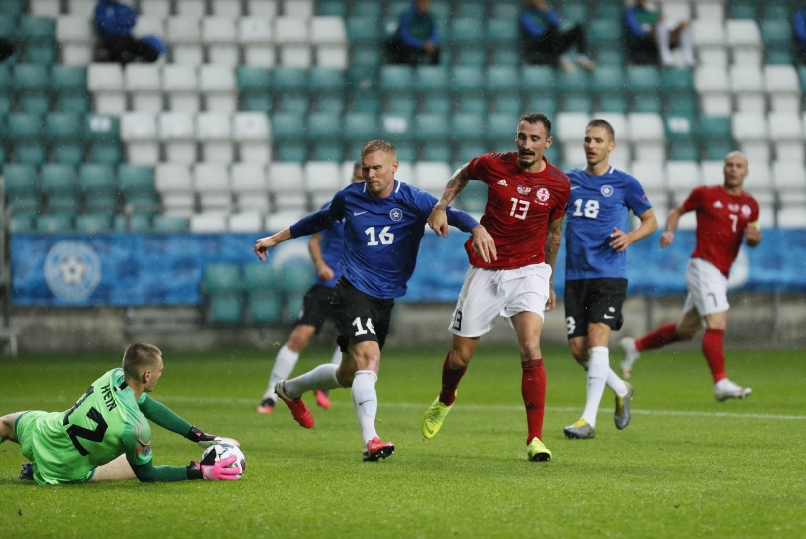 7 VÕTIT | Eesti vutikoondis jäi üheksandat mängu järjest võiduta. Vassiljev: Eesti liiga meestega on raske taset tõsta