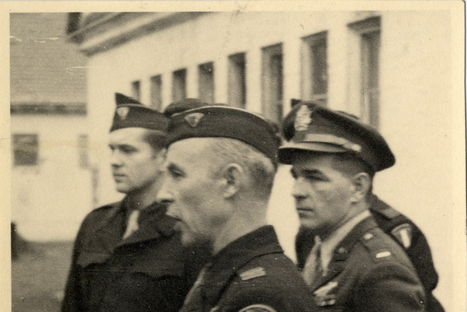 OOTAMATU PÖÖRE: sakslaste poolel võidelnud eestlased valvasid Nürnbergis natsikurjategijaid