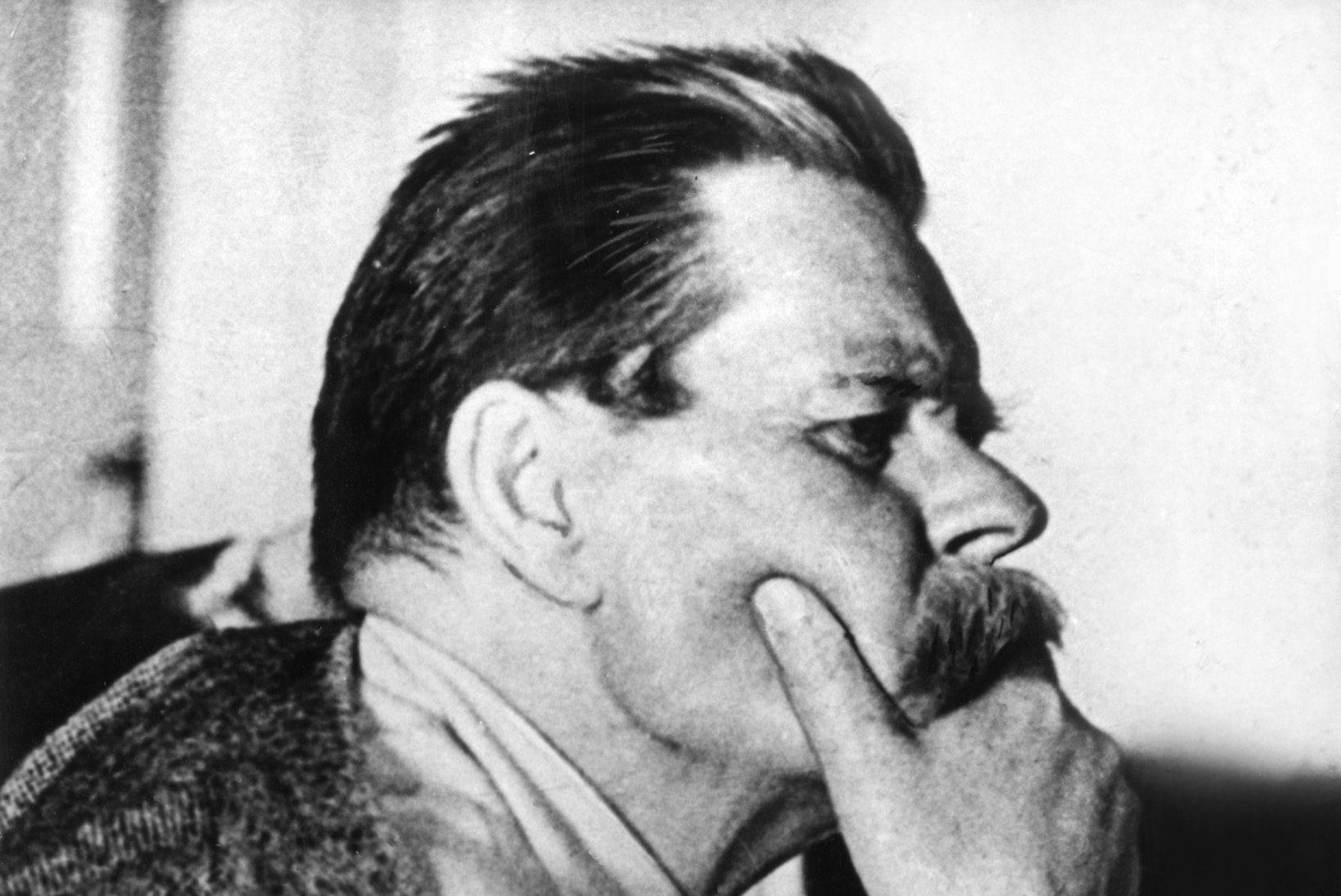 GORKI LÕPP KULDSES PUURIS: Stalin hoidis kirjanikku oma haardes surmani