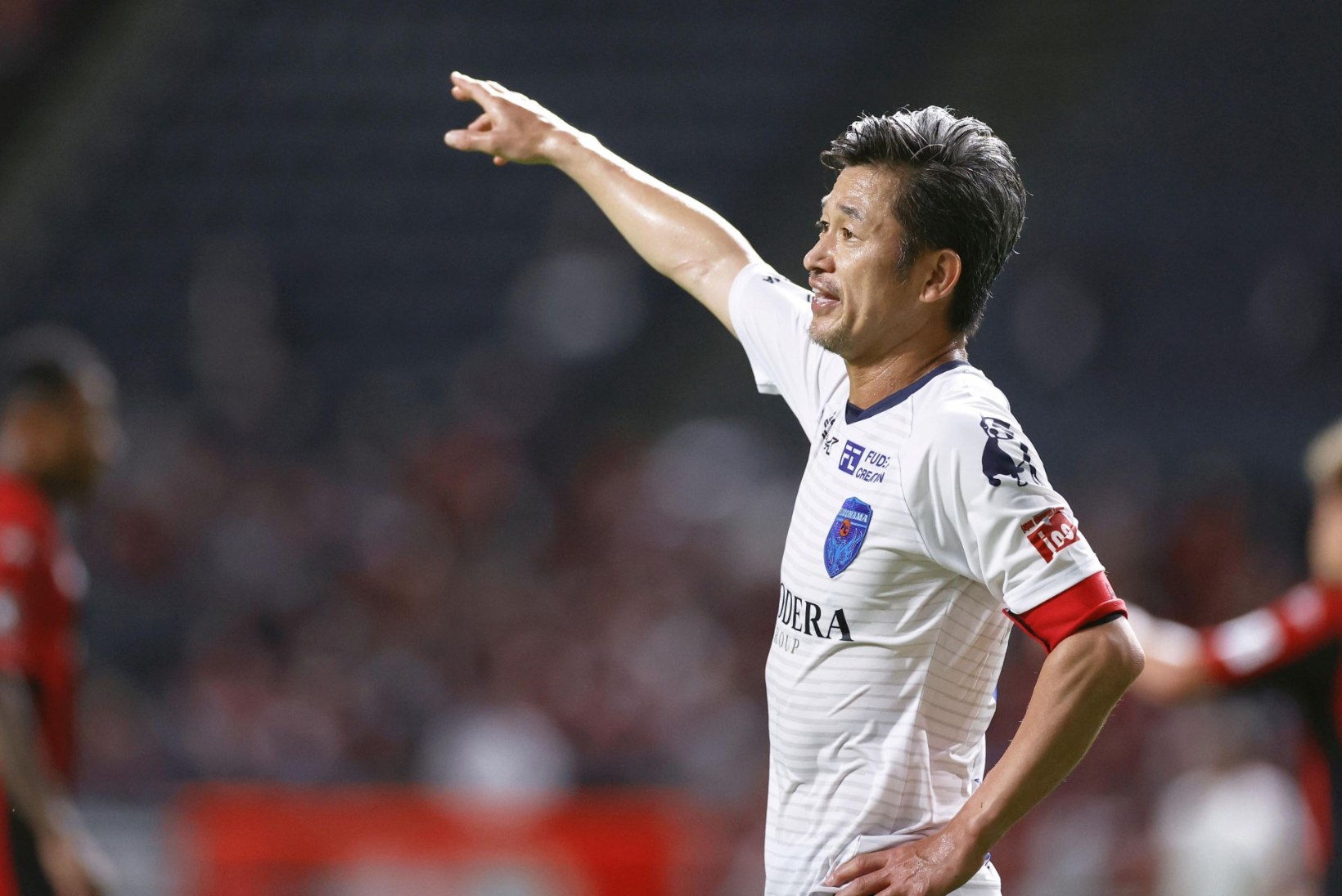 IMEMEES: Jaapani jalgpalliklubi sõlmis lepingu 53aastase mängijaga!