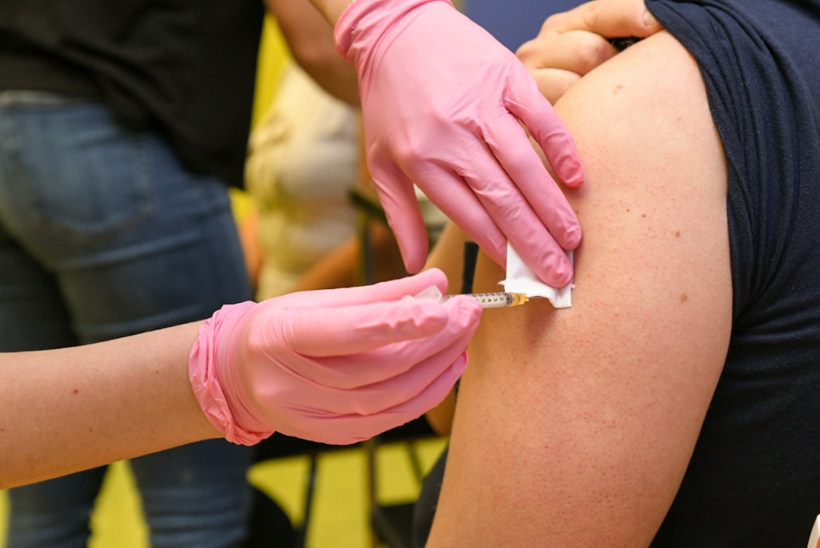 TÕHUS KAITSE: esimesed Covid-19 vaktsiinid hoiavad ära üheksa haigusjuhtu kümnest