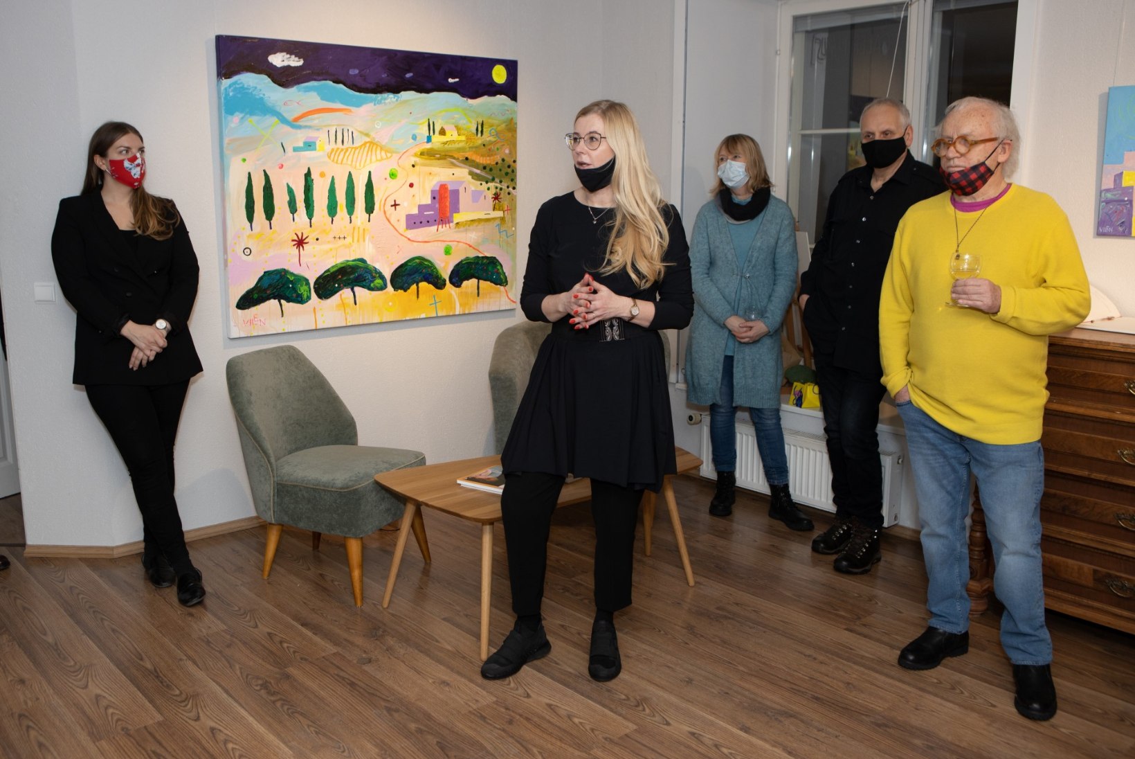 GALERII | Vilen Künnapu eksponeerib uuel näitusel ekspressiivseid ja omalaadseid akrüülmaale