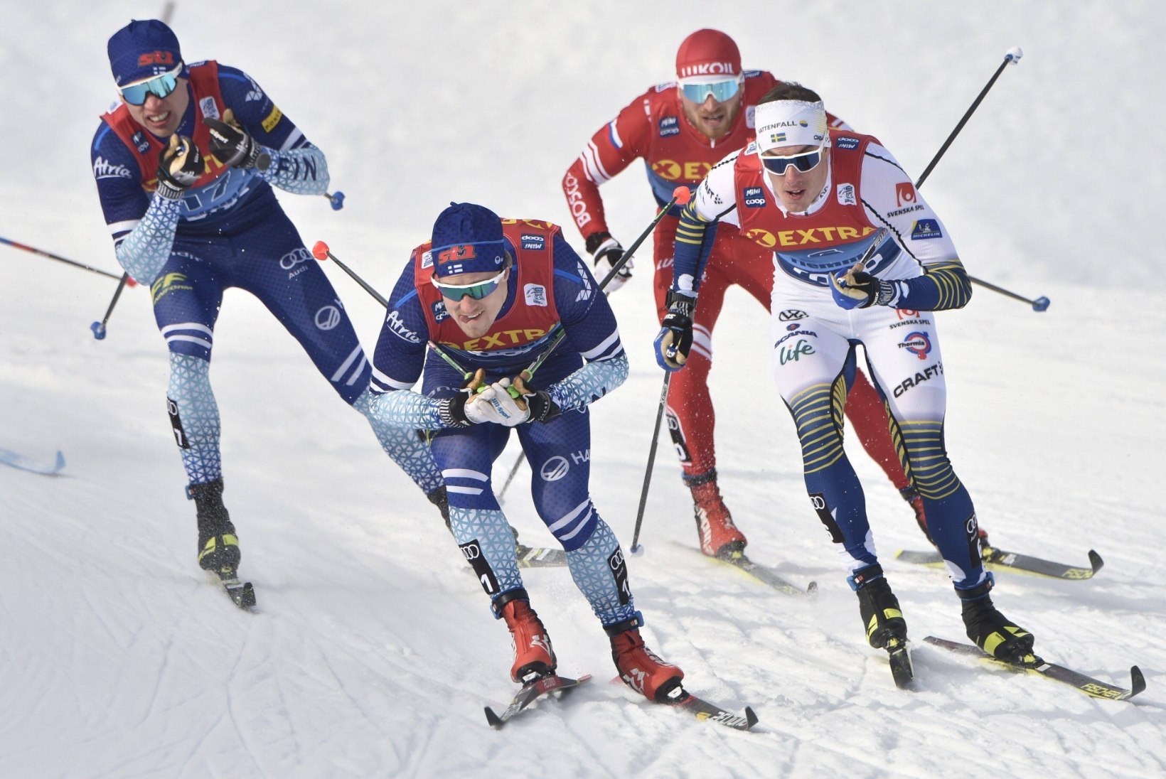 Soome suusataja ei jõua ära imestada: sportlased peavad Faluni MK-etapil iseseisvalt pulga ninna toppima