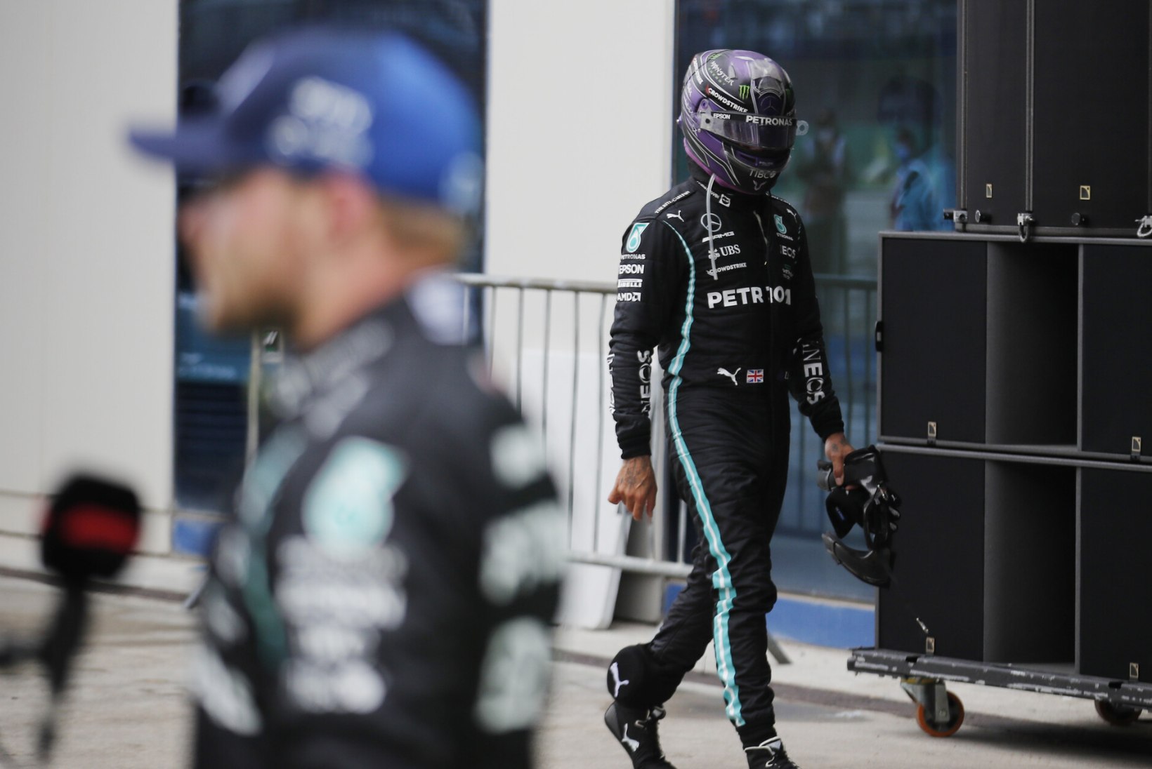 Pirelli uskumus: Mercedese otsus ei maksnud Hamiltonile viit punkti, vaid päästis 10