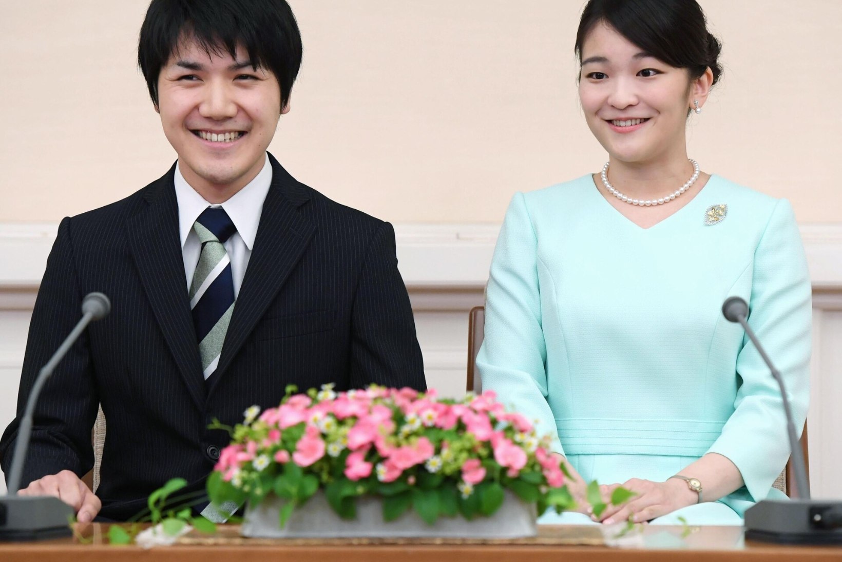 NAGU JAAPANI HARRY JA MEGHAN: tavainimesega abiellunud Jaapani printsess palus rahvalt andestust