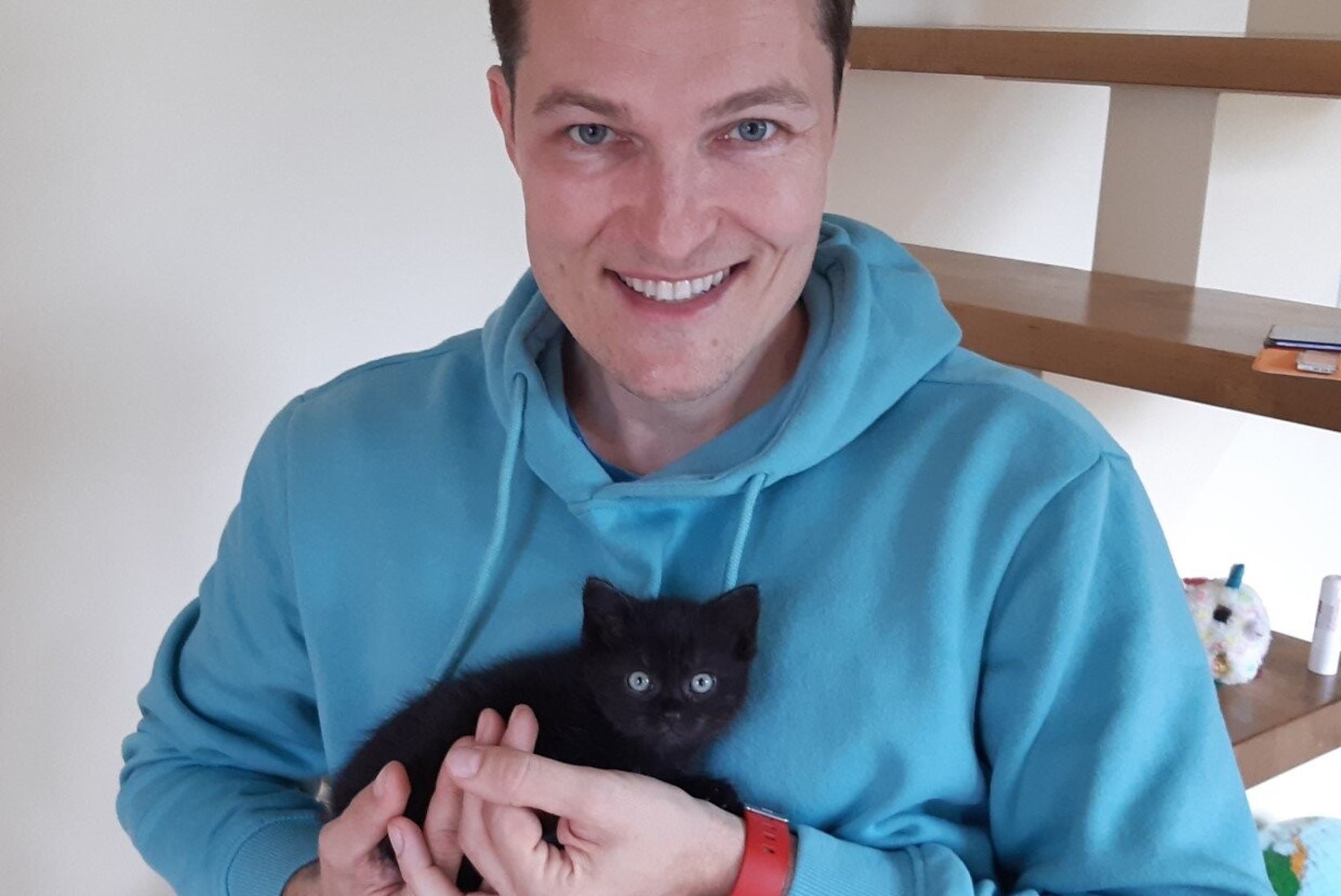 HÜVA NÕU | Lauri Hermann: tark ja südamlik inimene võtab kassi varjupaigast 