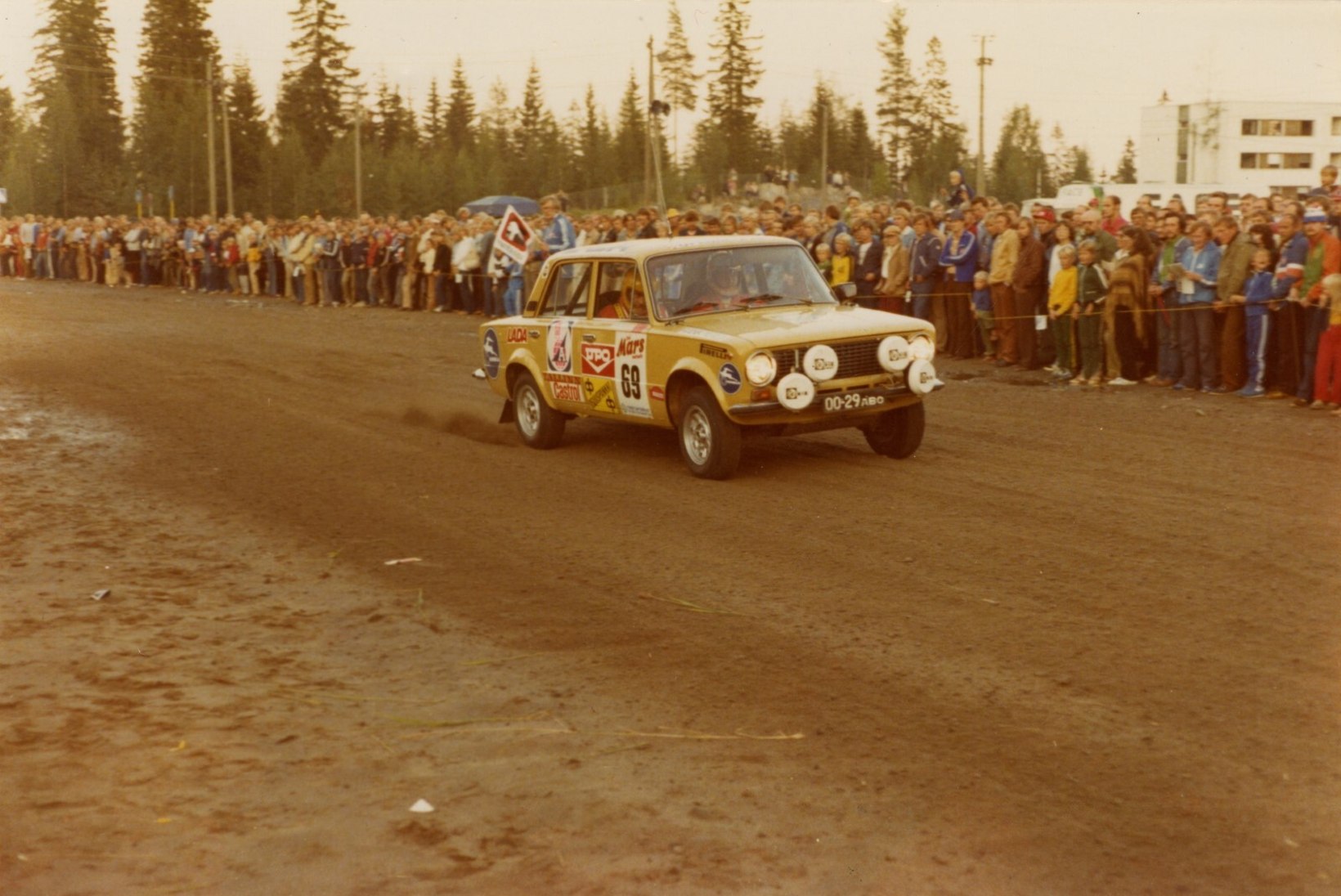 Suri esimese eestlasena Soome rallil osalenud autosportlane
