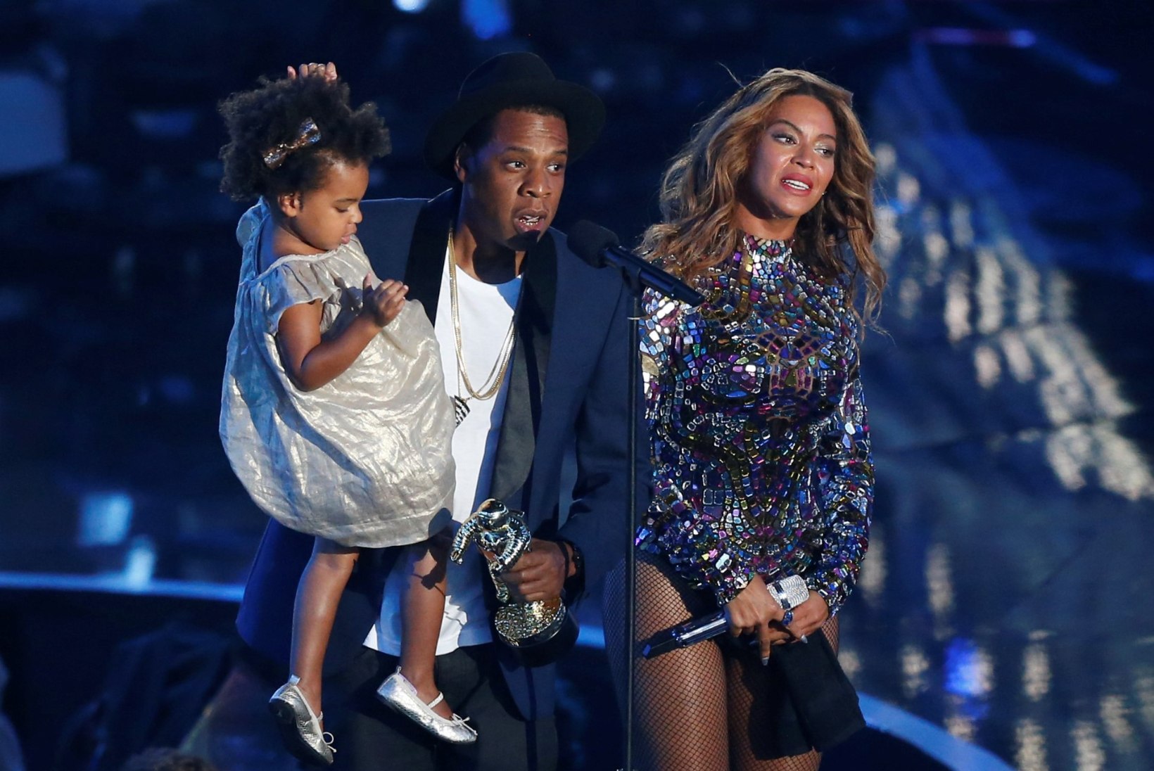 Beyoncé tütar poseerib koos emaga Adidase reklaamikampaanias