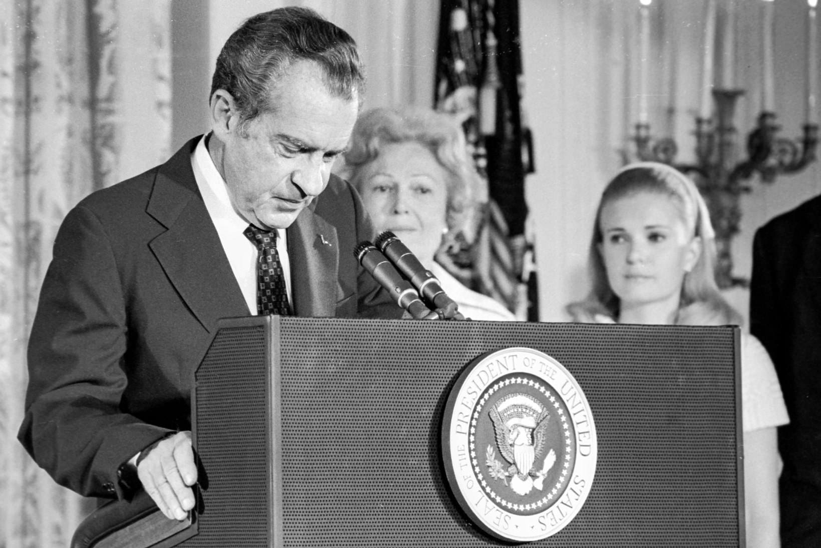 WATERGATE'I SKANDAAL: Nixon oli esimene, kellele salalindistused maksid presidendiameti 