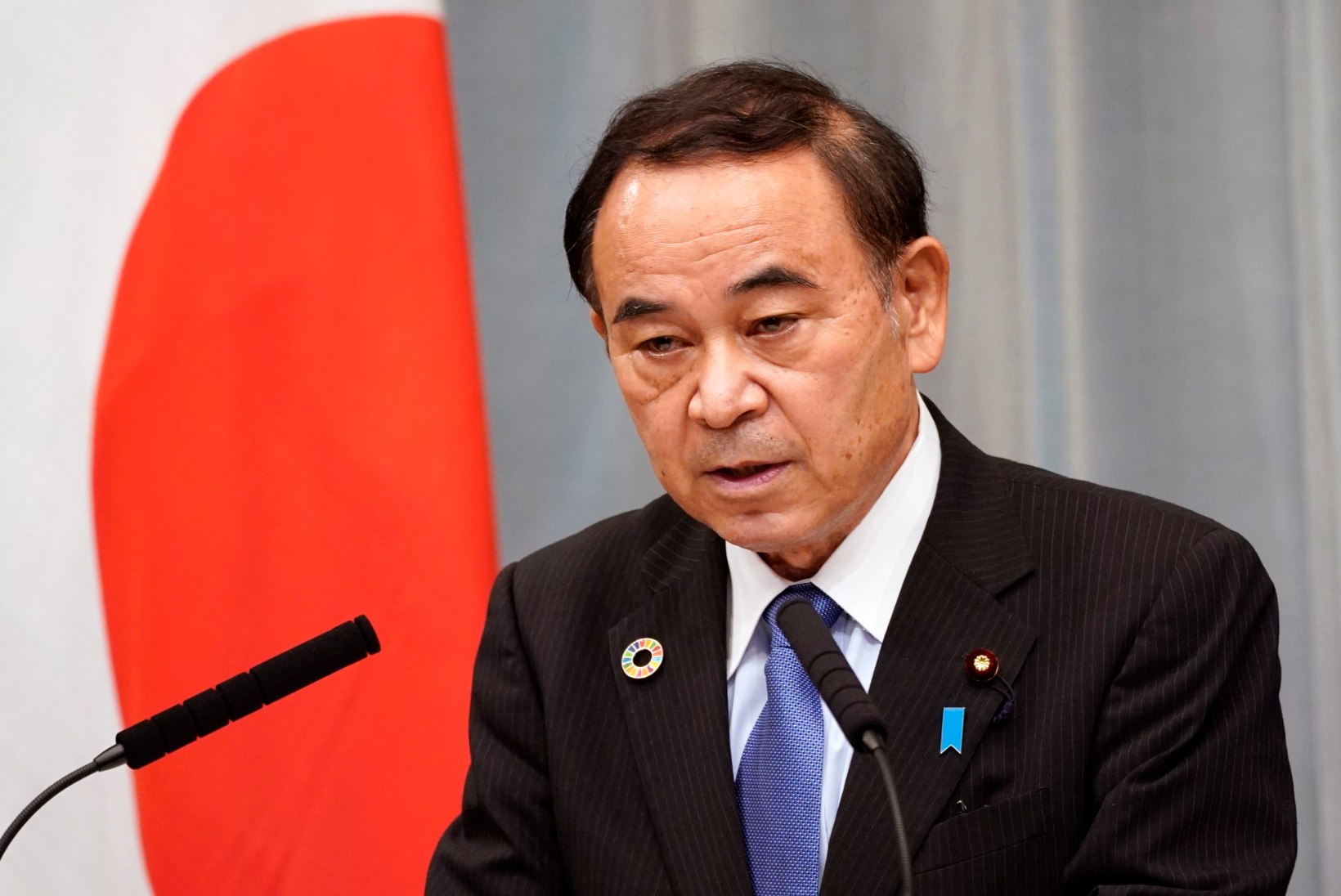 BRITTIDE EESKUJUL: Jaapanis alustas tööd üksilduse minister