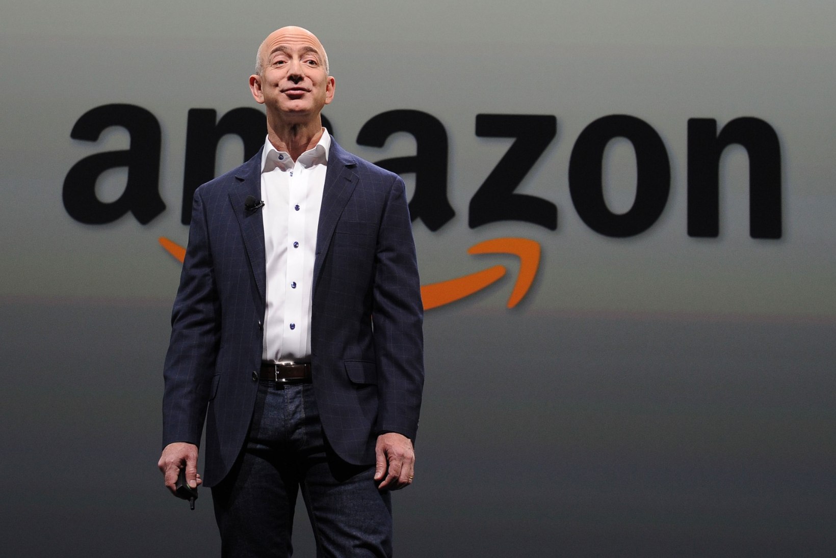 Jeff Bezos lahkub Amazoni juhi kohalt