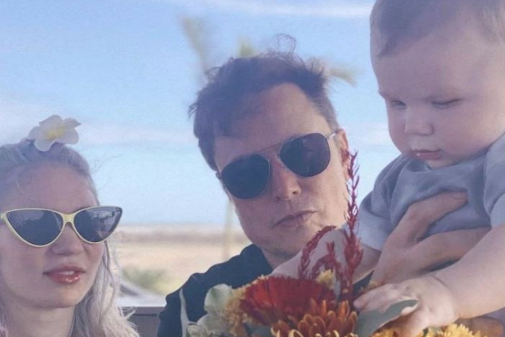 Elon Musk jagas haruldast fotot pisipoja ja tema ema Grimesiga