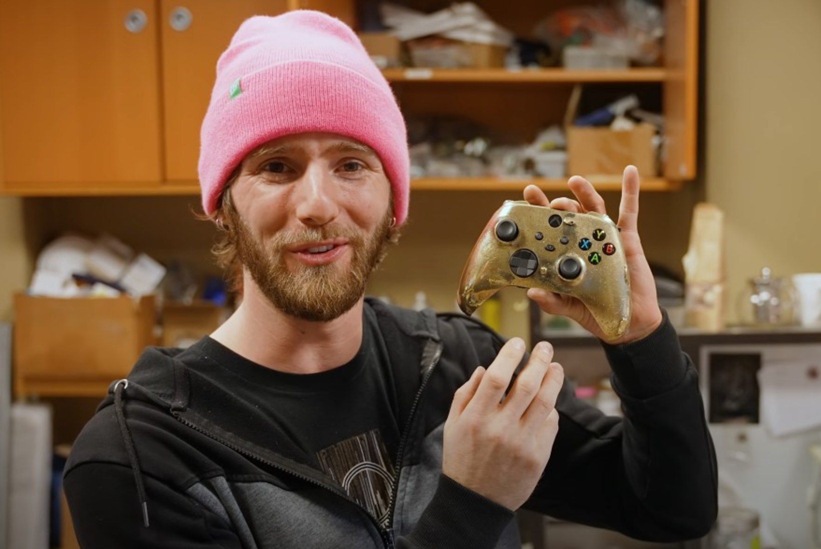 VIDEOD | Maailma kõige kallim Xboxi pult on tehtud puhtast kullast