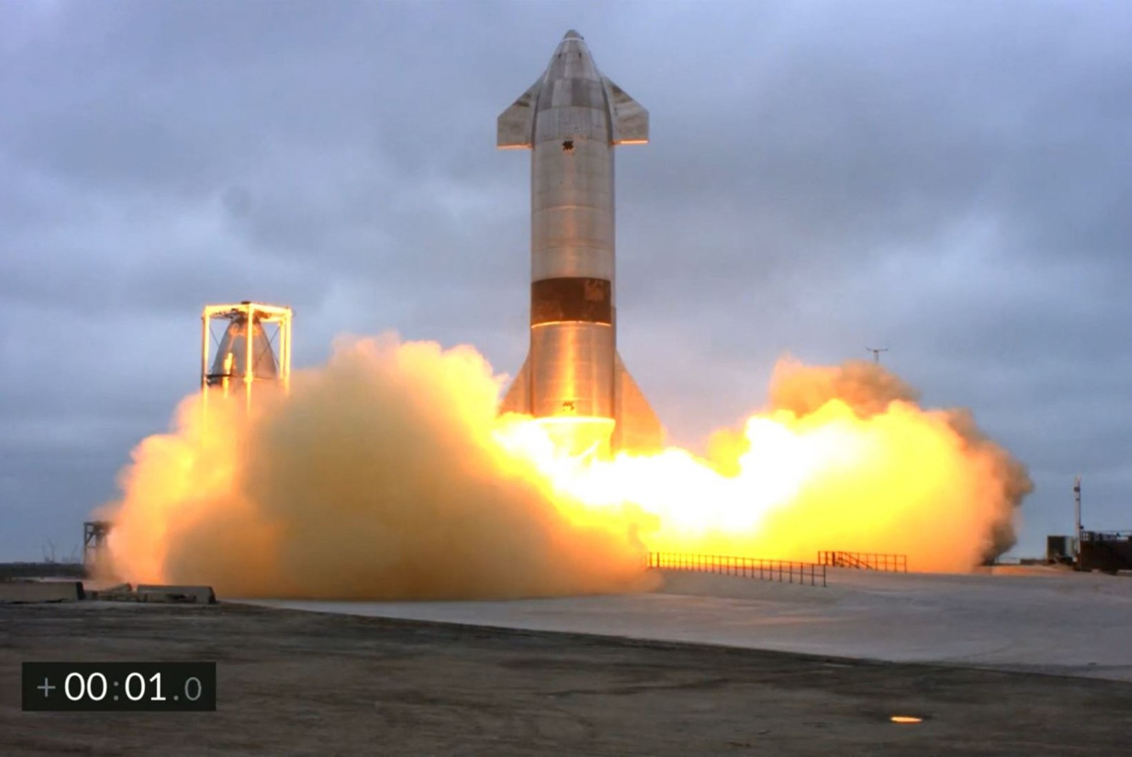 VIDEO | SpaceX rakett Starship maandus pärast esimest lendu edukalt