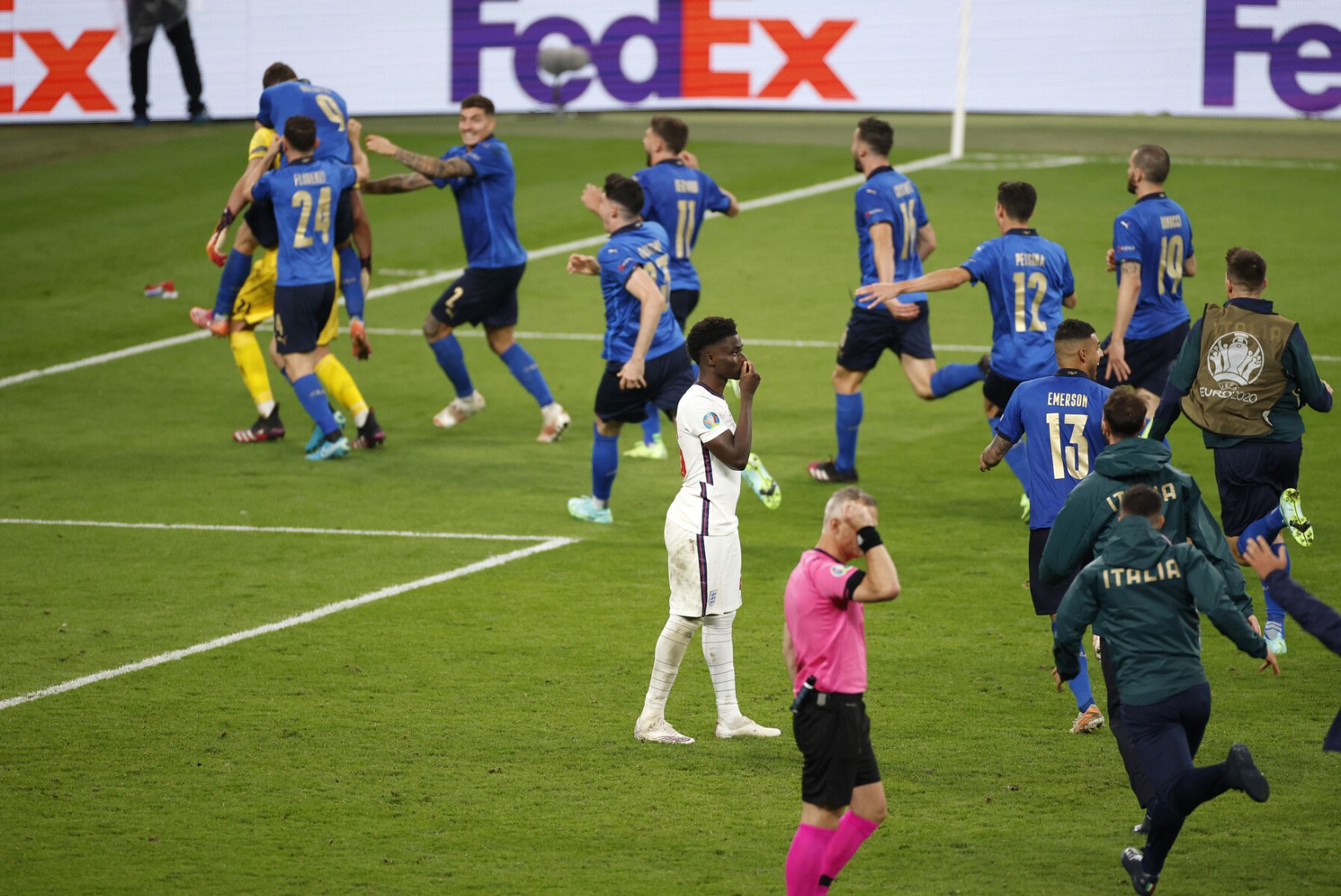 ELAGU! Itaalia võitis penaltiseeria järel Inglismaad ja krooniti Euroopa meistriks