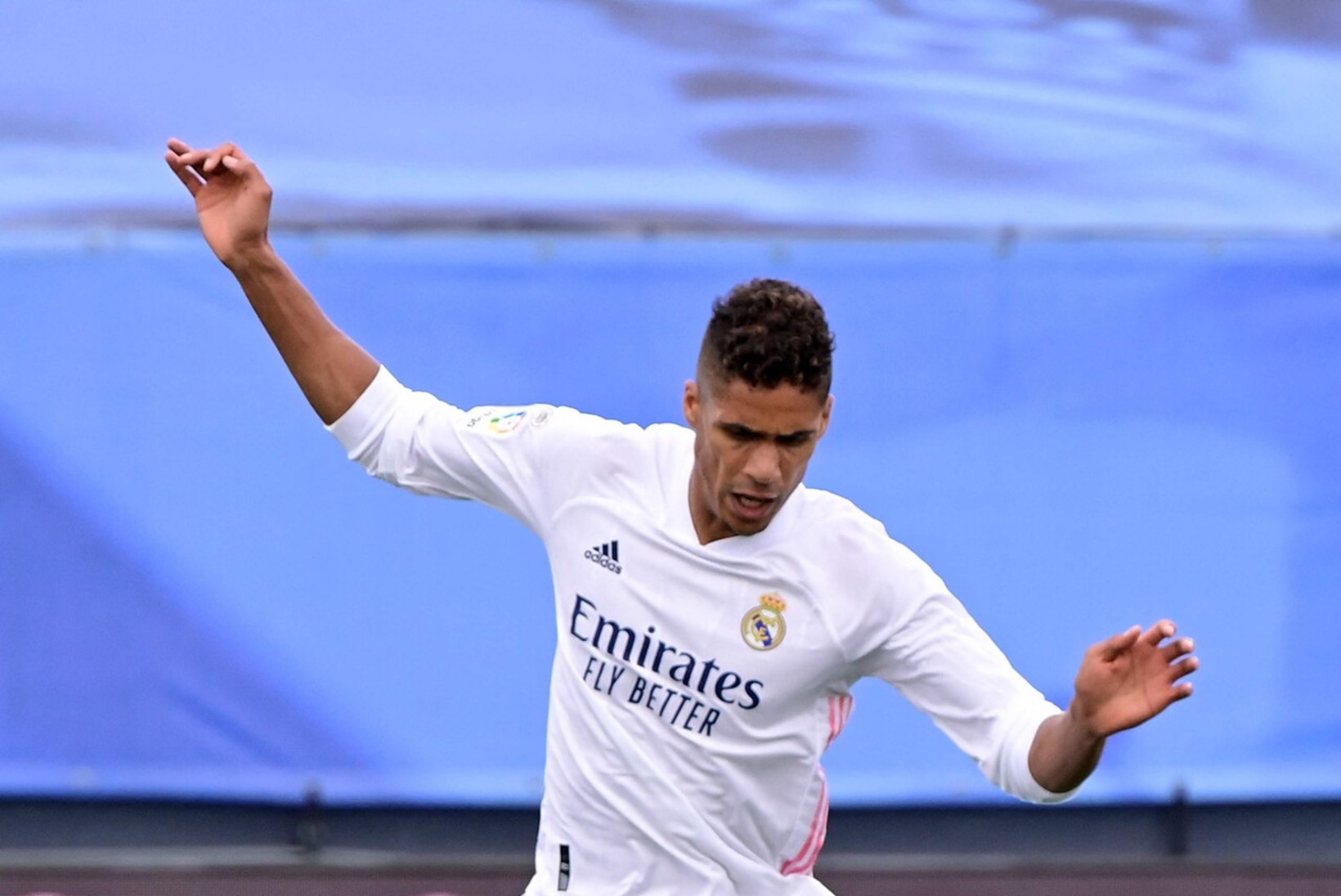 AMETLIK: Madridi Reali staarmängija siirdub Manchester Unitedisse