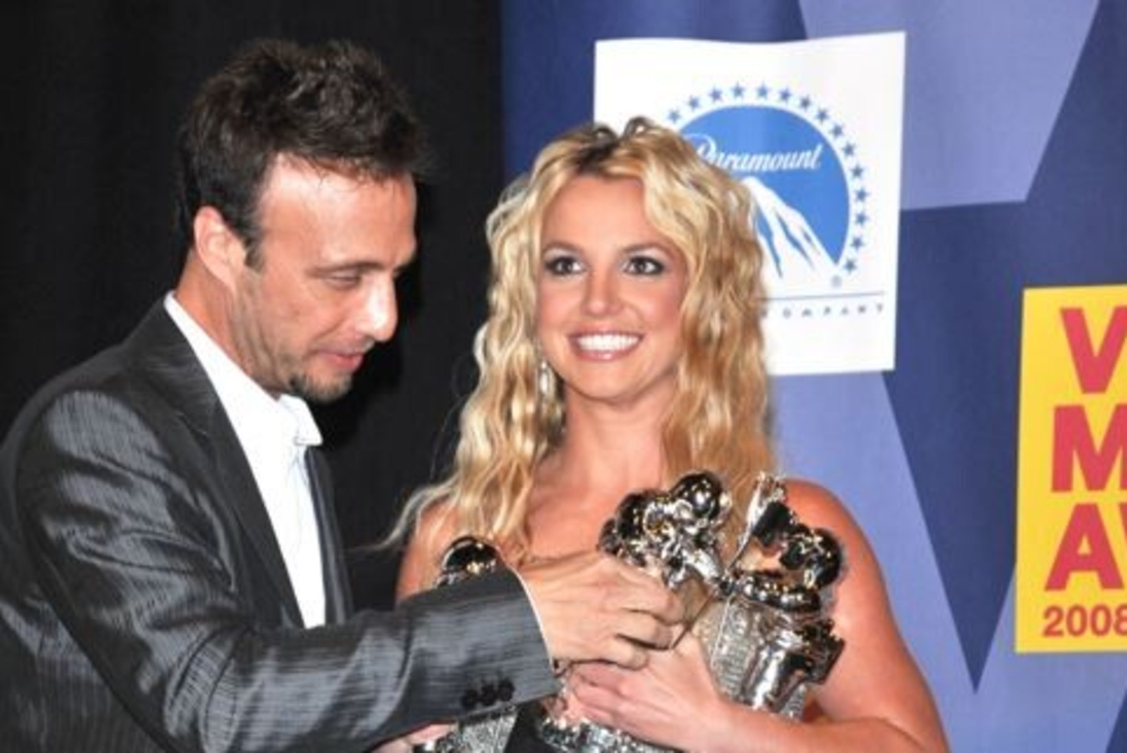 Britney Spearsi mänedžer paneb 25 aasta järel ameti maha