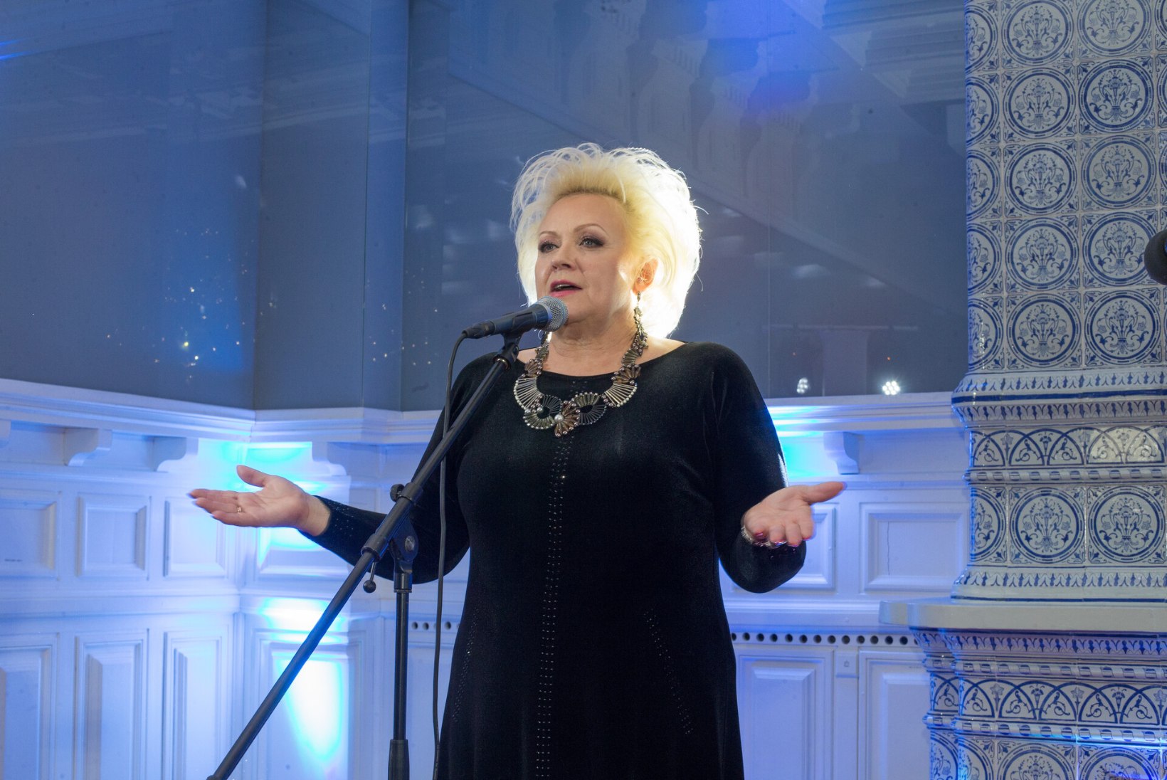 PIIRANGUD LÖÖVAD KULTUURIELU SASSI: Anne Veski kontsert lükkub aasta võrra edasi
