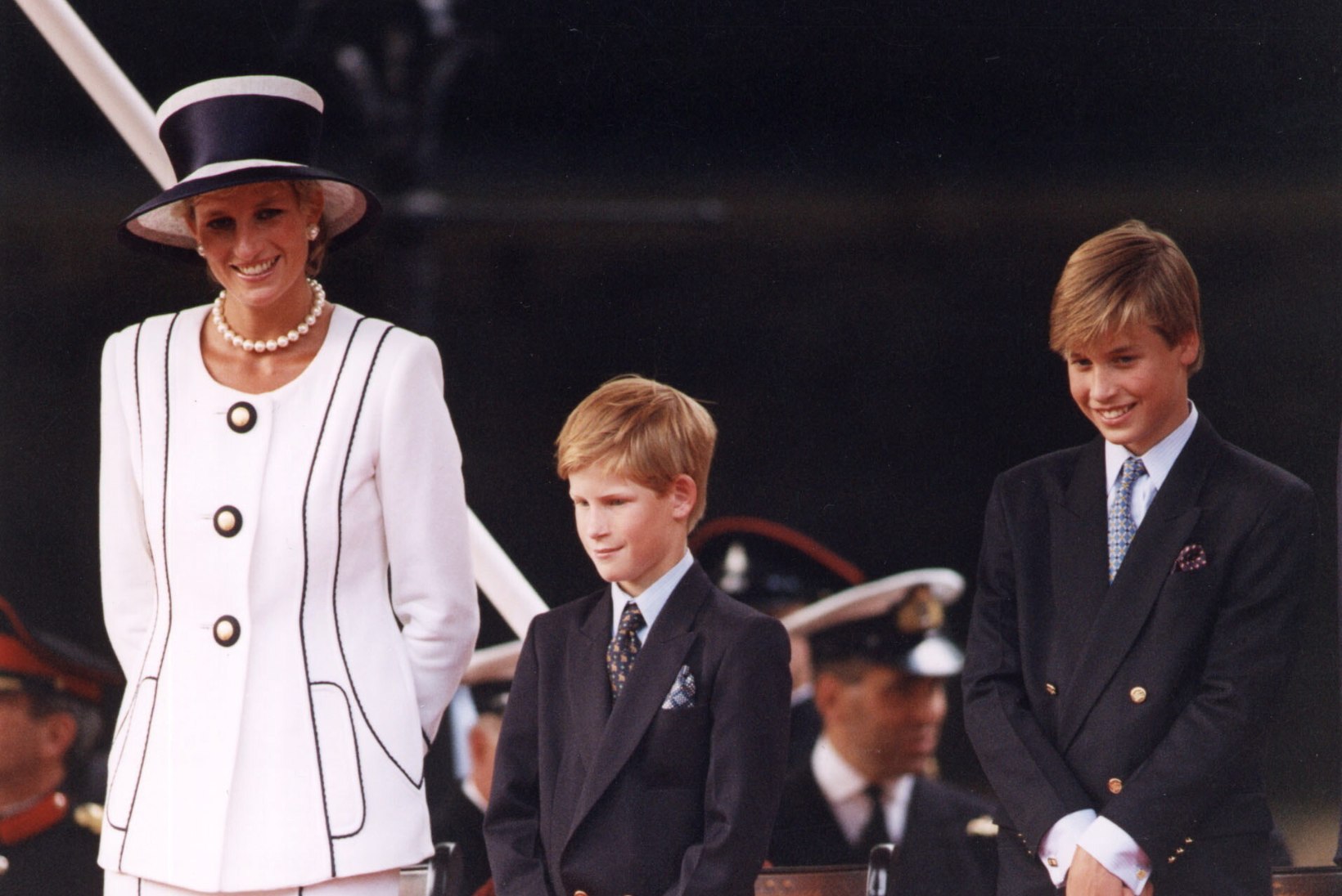 PLAANID, MIS JÄID TEOSTUMATA: Diana kavandas koos poegadega suurt elumuutust ja  Hollywoodi karjääri