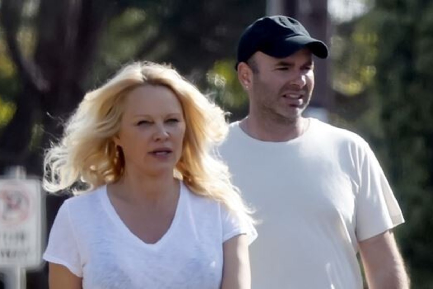 JÄLLE LAHUTUS! Pamela Andersoni viies abielu purunes aastaga