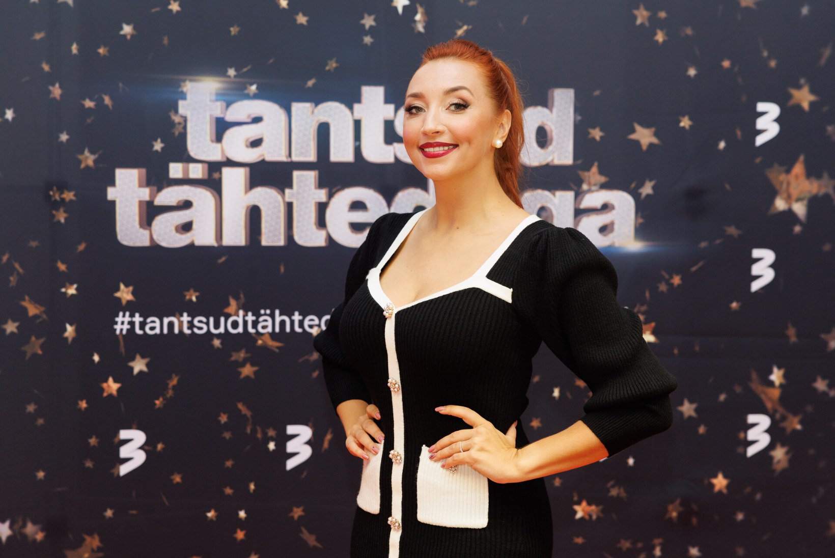 ÕL VIDEO JA GALERII | „Tantsud tähtedega“ saate avab näitlejanna Ülle Lichtfeldt, kes viskas esitlusel spagaati