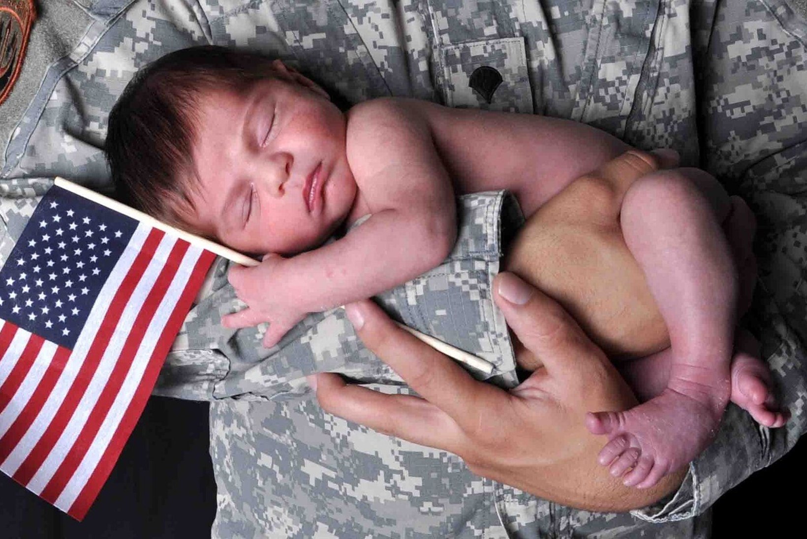 KALLIS, TULE KOJU! Ameerika sõduriga lapse saanud eestlanna: väga raske oli üksinda kõigega toime tulla
