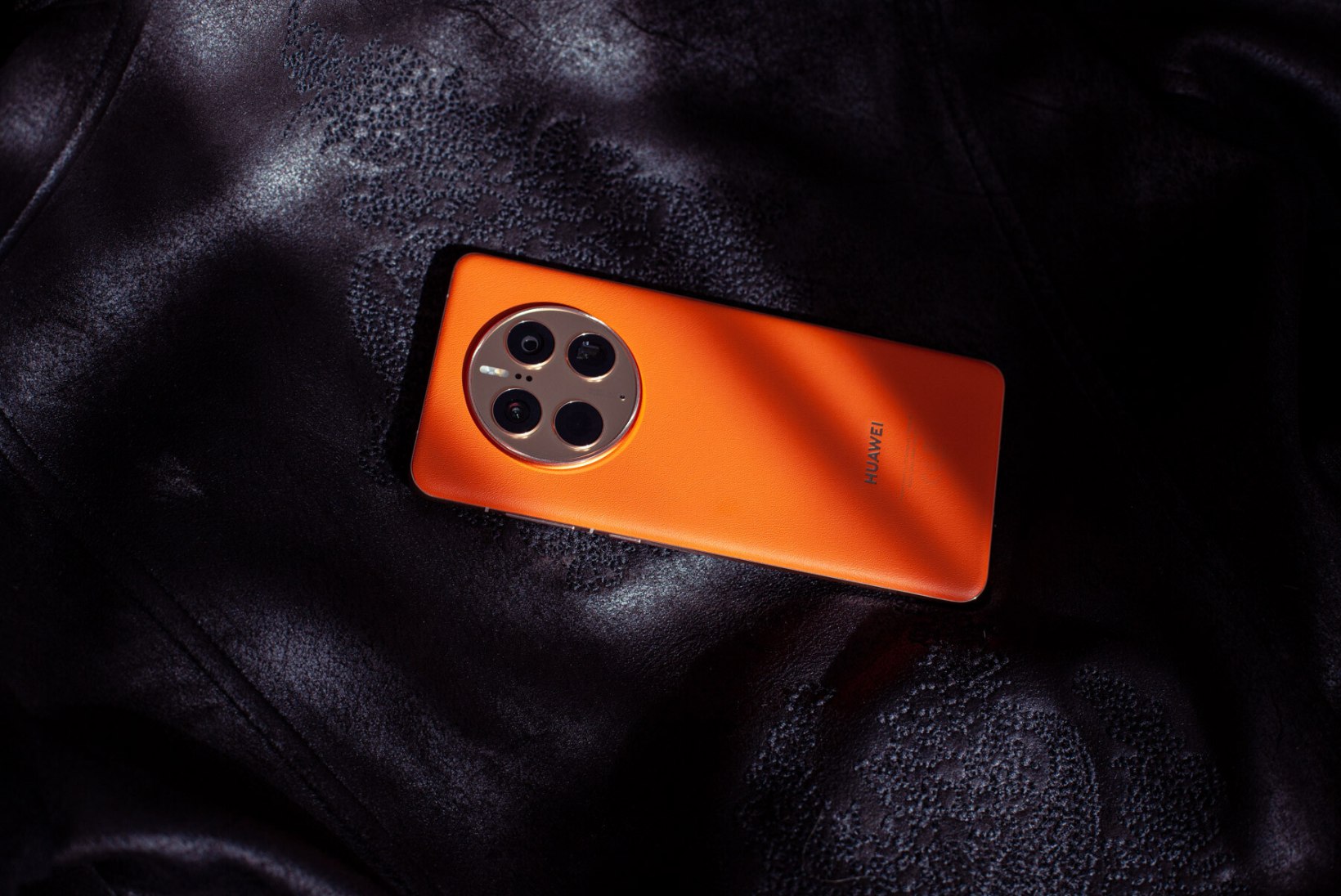 Uus Mate 50 Pro nutitelefon – võimas jõudlus kauakestva aku ning stiilse disainiga