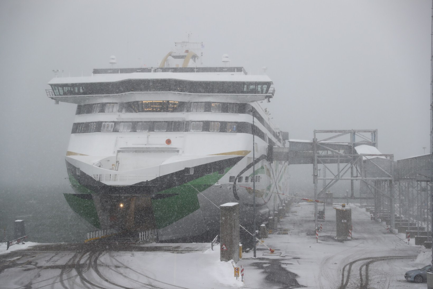 GALERII | Kaua tehtud kaunikene: Tallinki kiirlaev MyStar on reisijate sõidutamiseks valmis