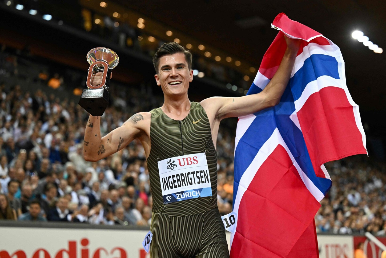 Jakob Ingebrigtsen jahib habemega maailmarekordit