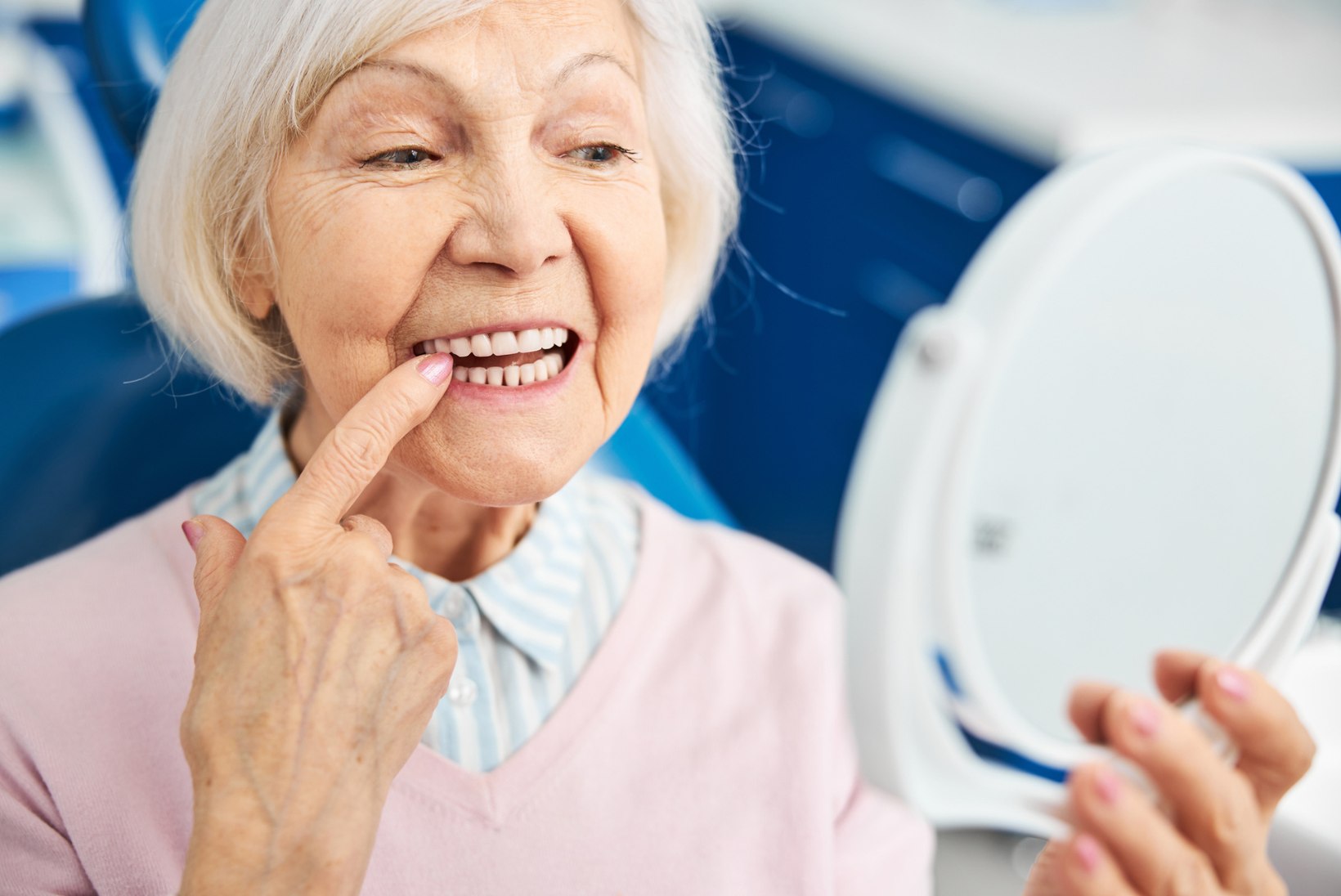 TERVISEUUDISED: miks  vanuse suurenedes halveneb suuhügieen ning suunurgad on pidevalt katki?