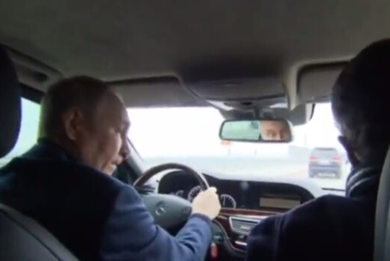 BLOGI | Putin testis Kertši silda Mercedese roolis