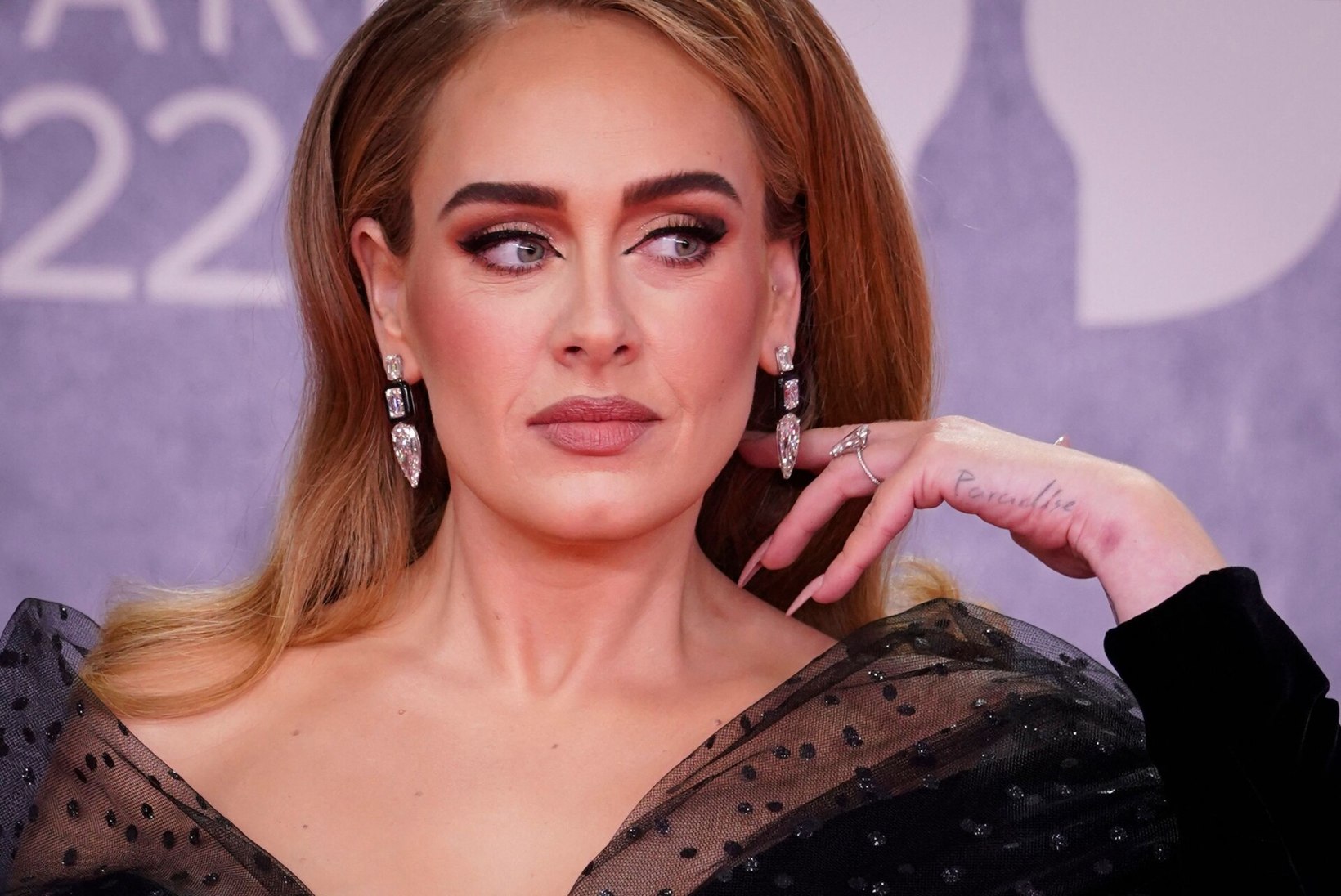 Adele'i kihlasõrmus võib maksta miljon dollarit!