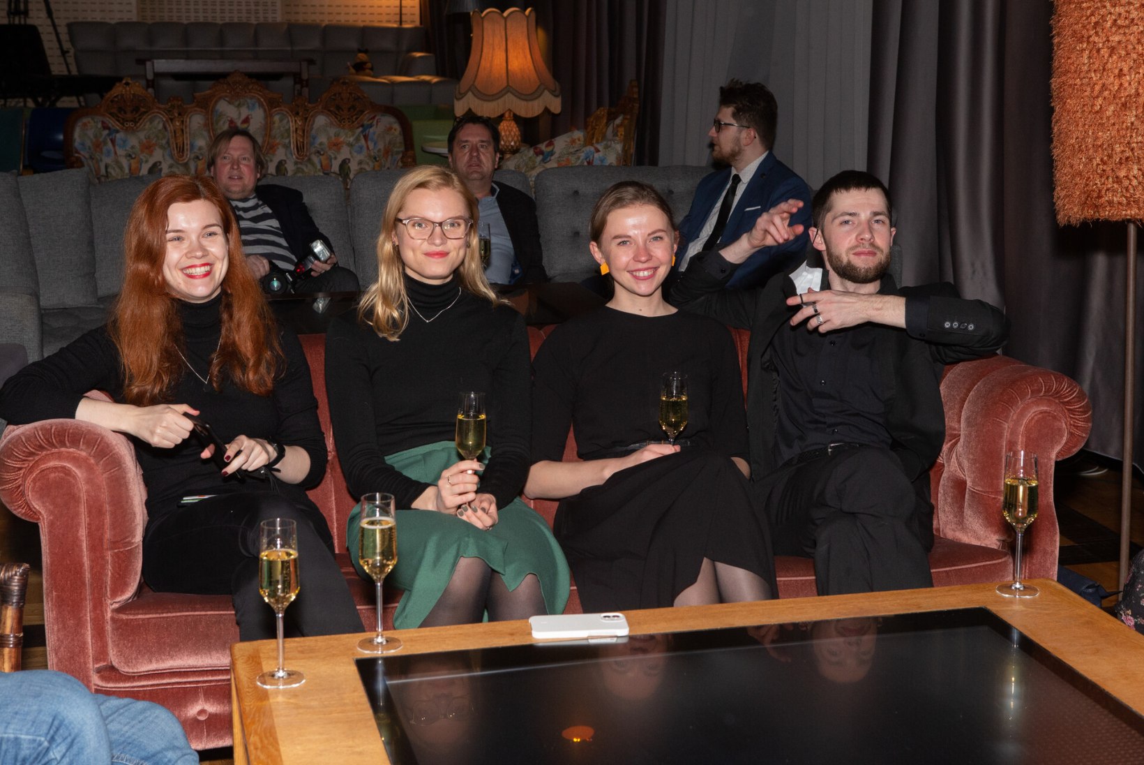 FOTOD PRESSIPEOLT | Õhtuleht võitis ajakirjanduspreemia lugudega, mis paljastasid korruptsiooni Põhja-Tallinnas