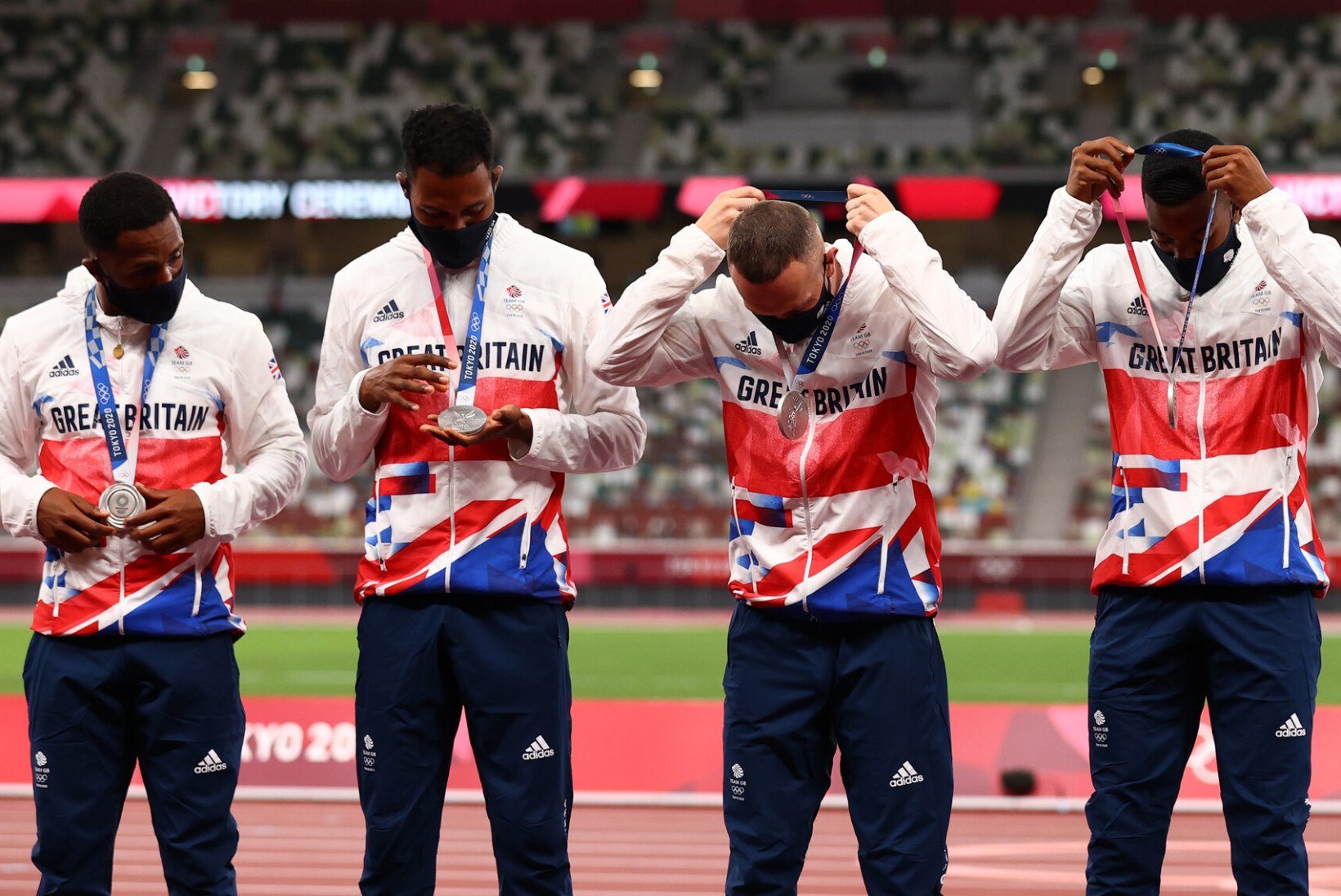 Briti teatenelikult võeti dopingureeglite rikkumise tõttu olümpiamedalid ära