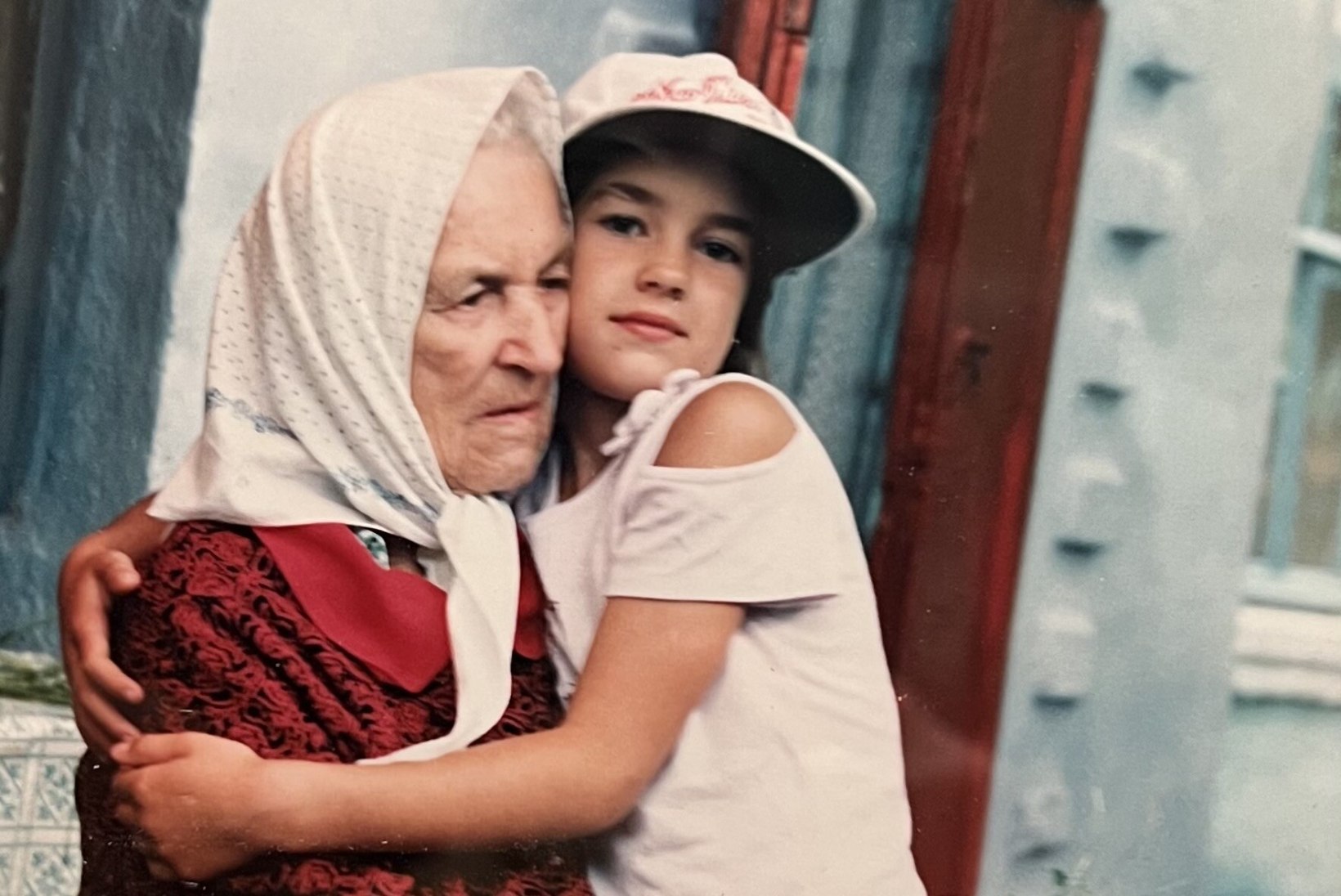 MIHKEL MATTISENI NAINE POLINA: Mariupolis elava 95aastase vanaemaga katkes meil side juba veebruari lõpus...