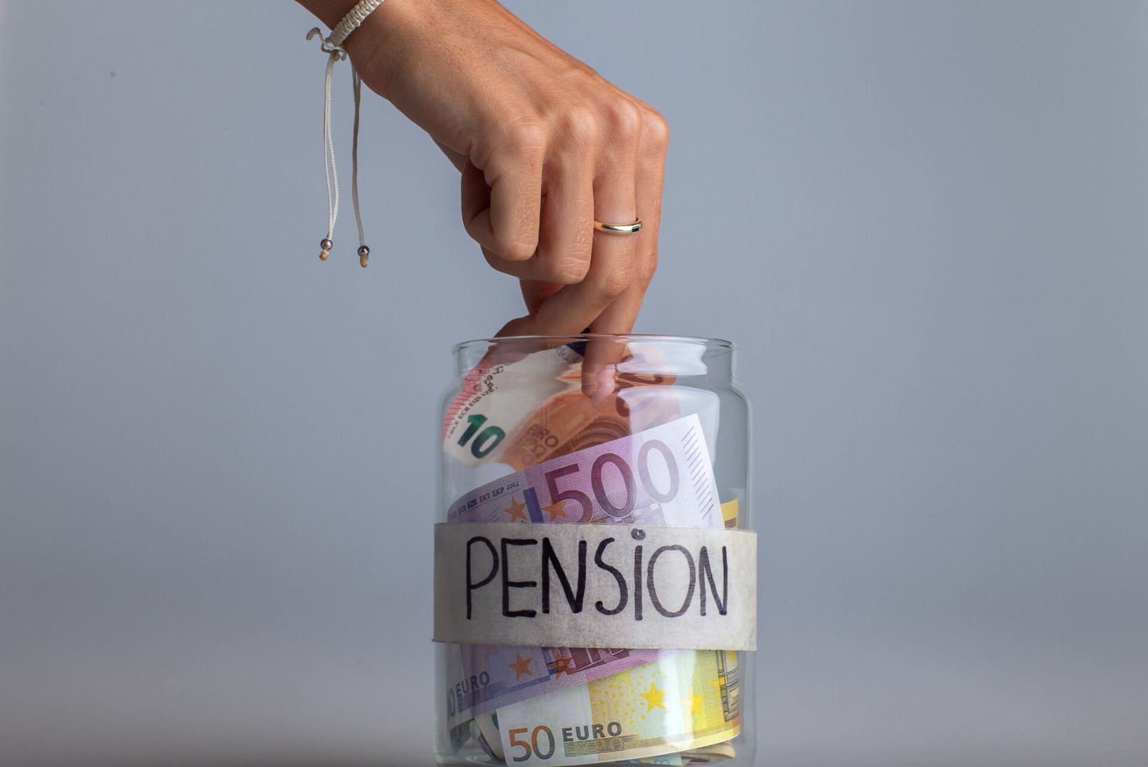 PENSIONILE MÕELDES: kas praegustel ärevatel aegadel tasub pensionisambasse kogumist jätkata? 