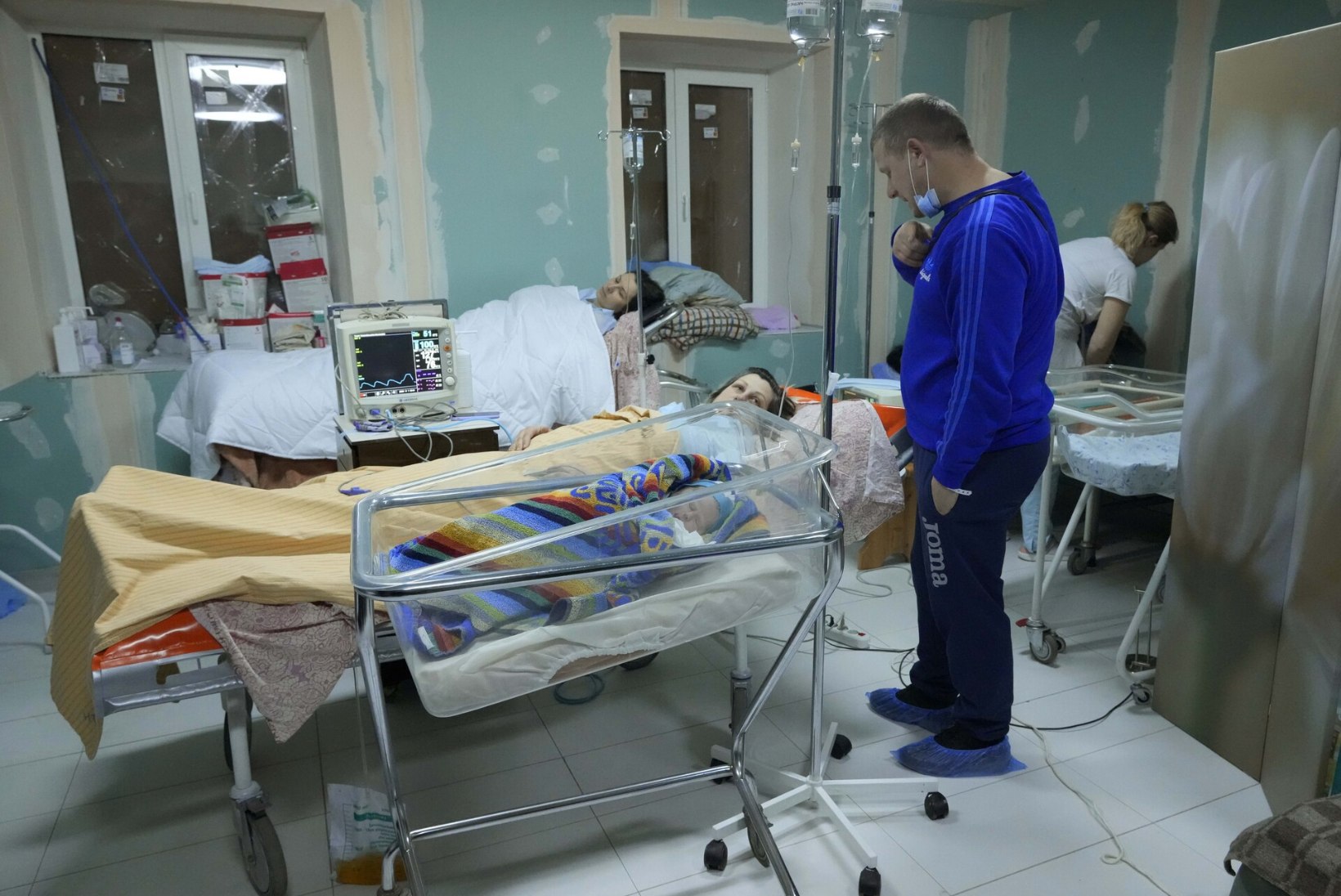 SÕJABEEBIDE SAATUS: mitu haiglat on maatasa pommitatud, enneaegsed lapsed võitlevad oma elu eest