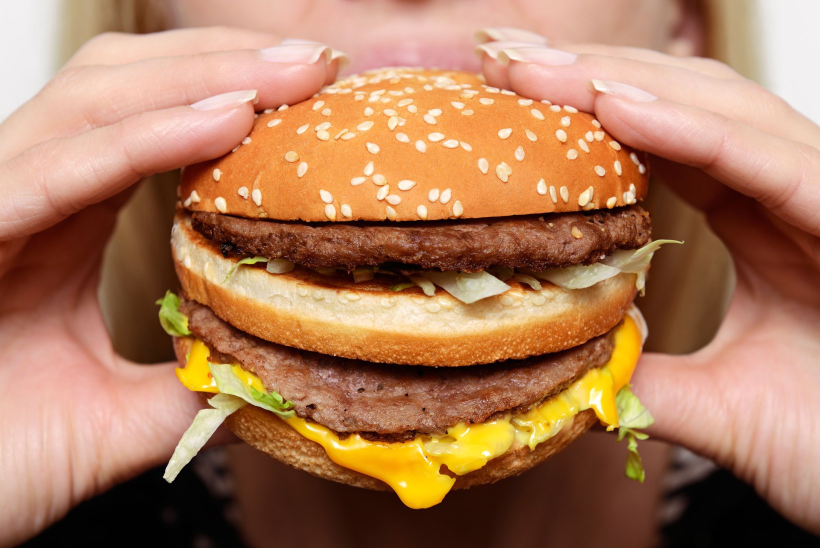 HÄVITAV UURING: Eesti McDonald’si burksid ja friikad on maailmas ühed kaloririkkamaid