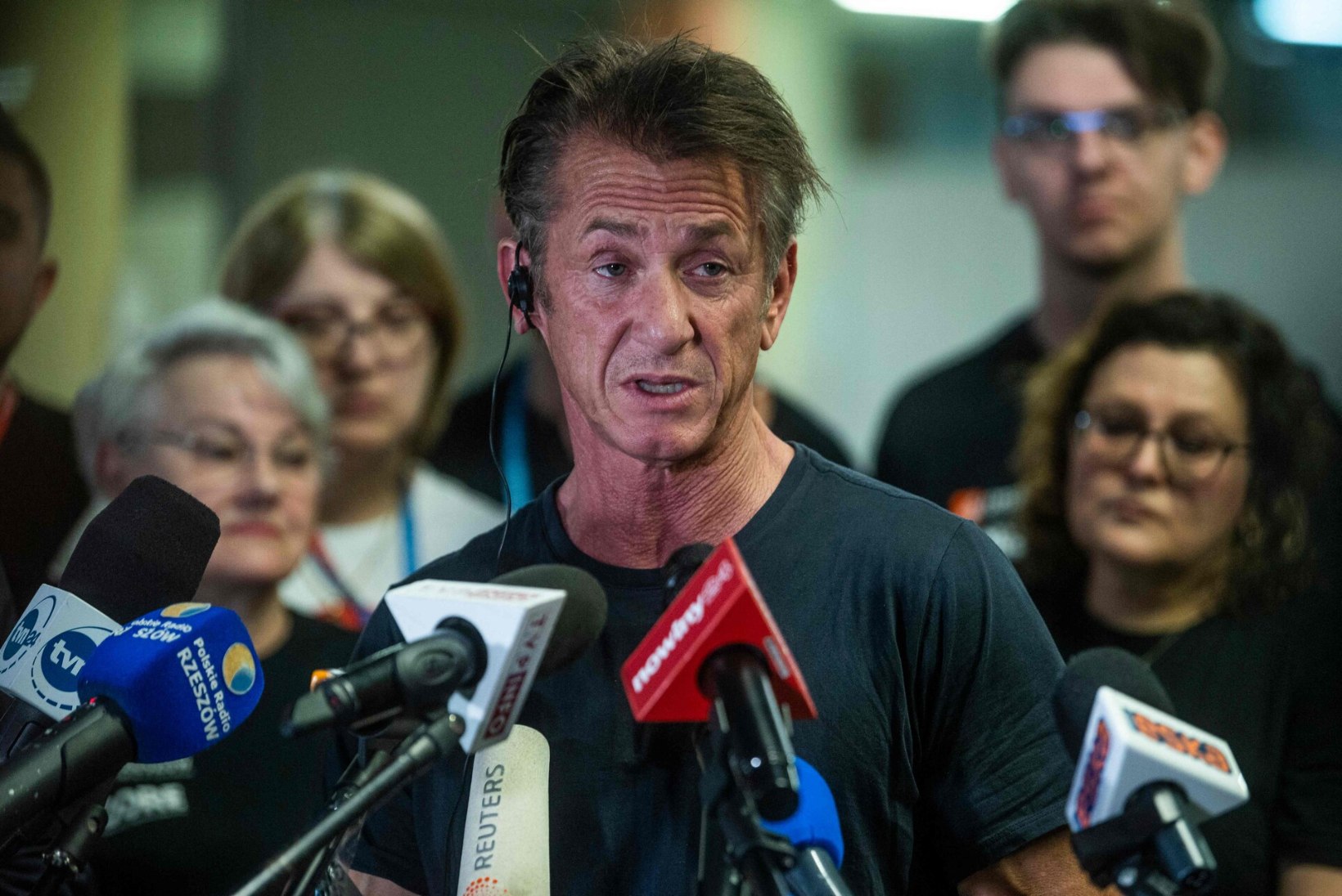 Sean Penn kutsub miljardäre üles Ukrainale hävituslennukeid ostma
