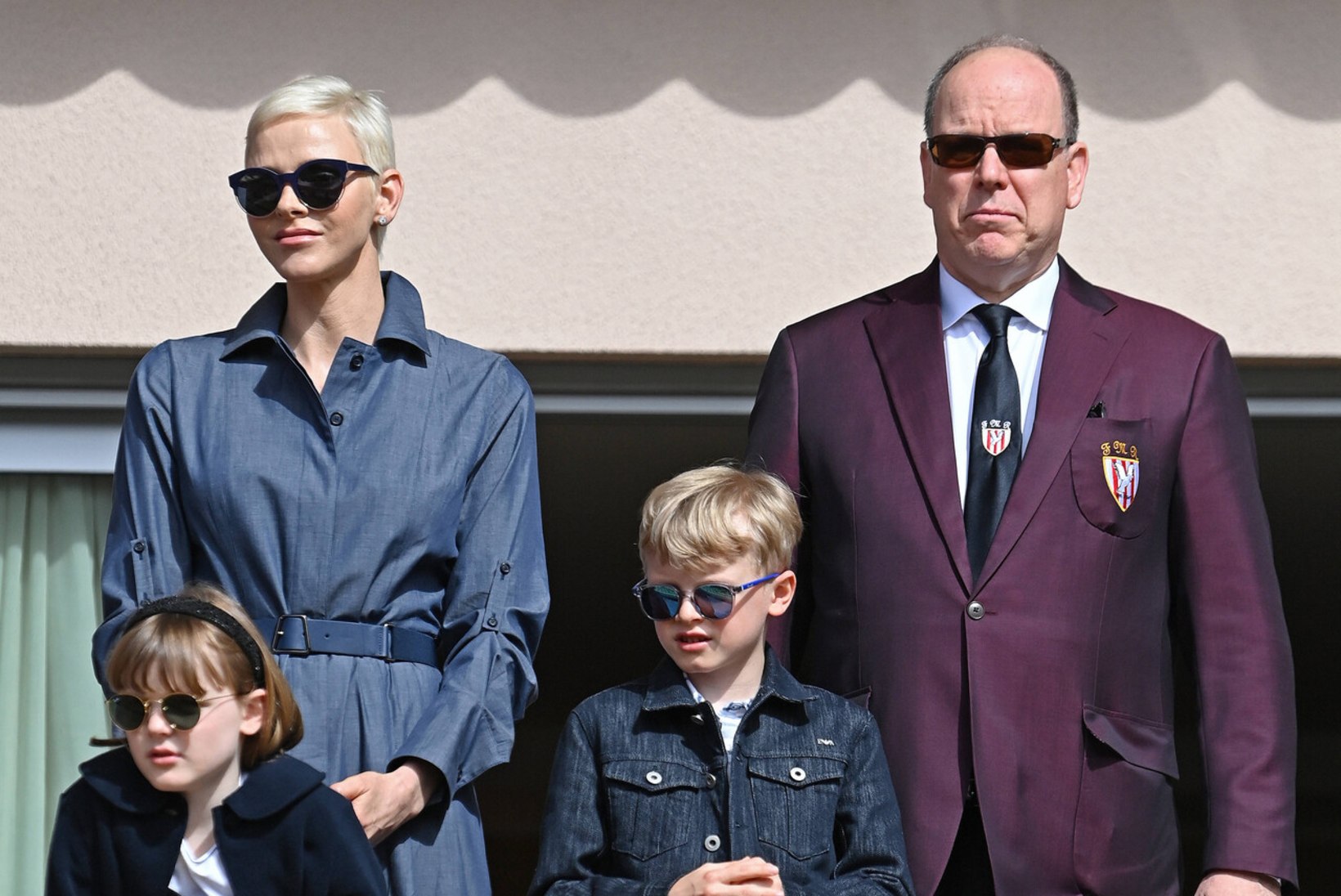Prantsuse meedia: Monaco vürstipaar lahutab abielu, Charlene saab hiigelsumma, et lapsed isale jääksid