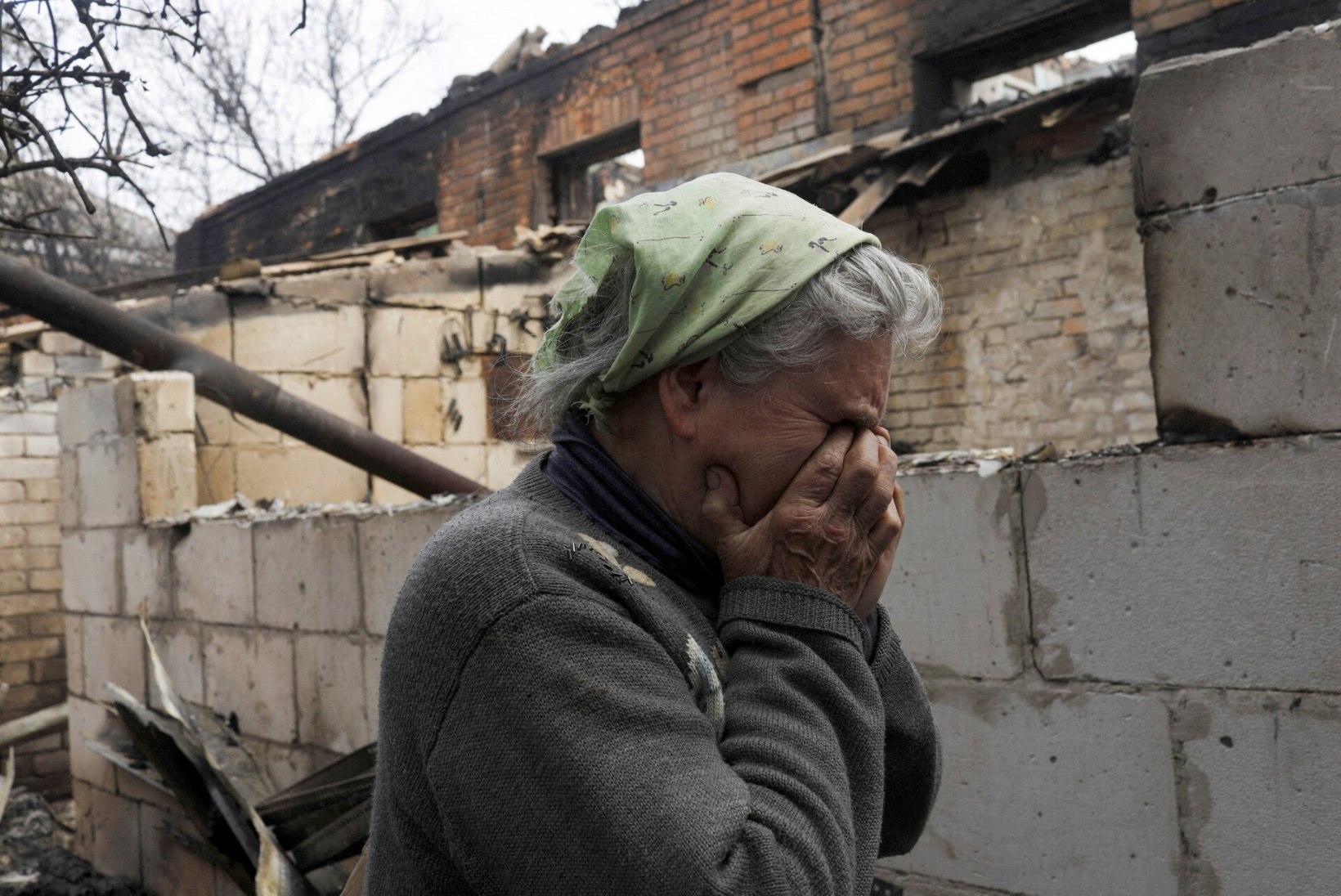 BLOGI | Ukrainas keelati venemeelsed erakonnad. Azovstali terasetehases on lõksus 600 raskelt haavatud Ukraina kaitsjat