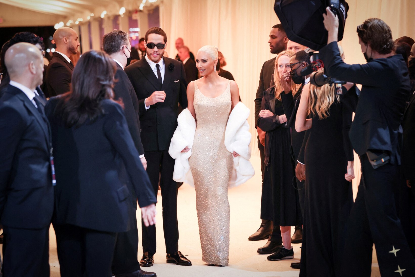 Monroe kleidi disainer taunib otsust anda ikooniline rüü Kardashianile trööbata