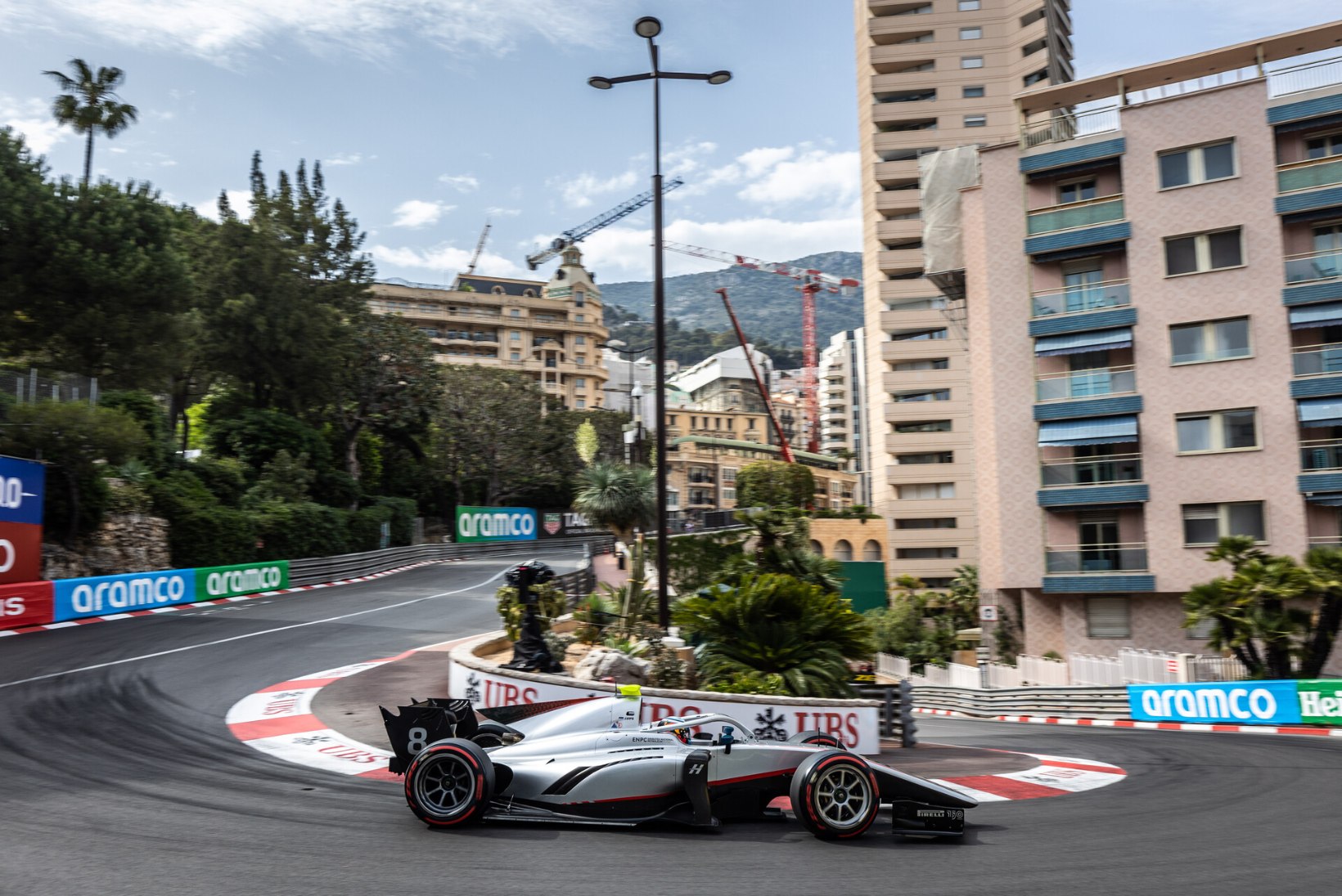 HÄSTI! Vips tuli Monacos sprindisõidus esiviisikusse