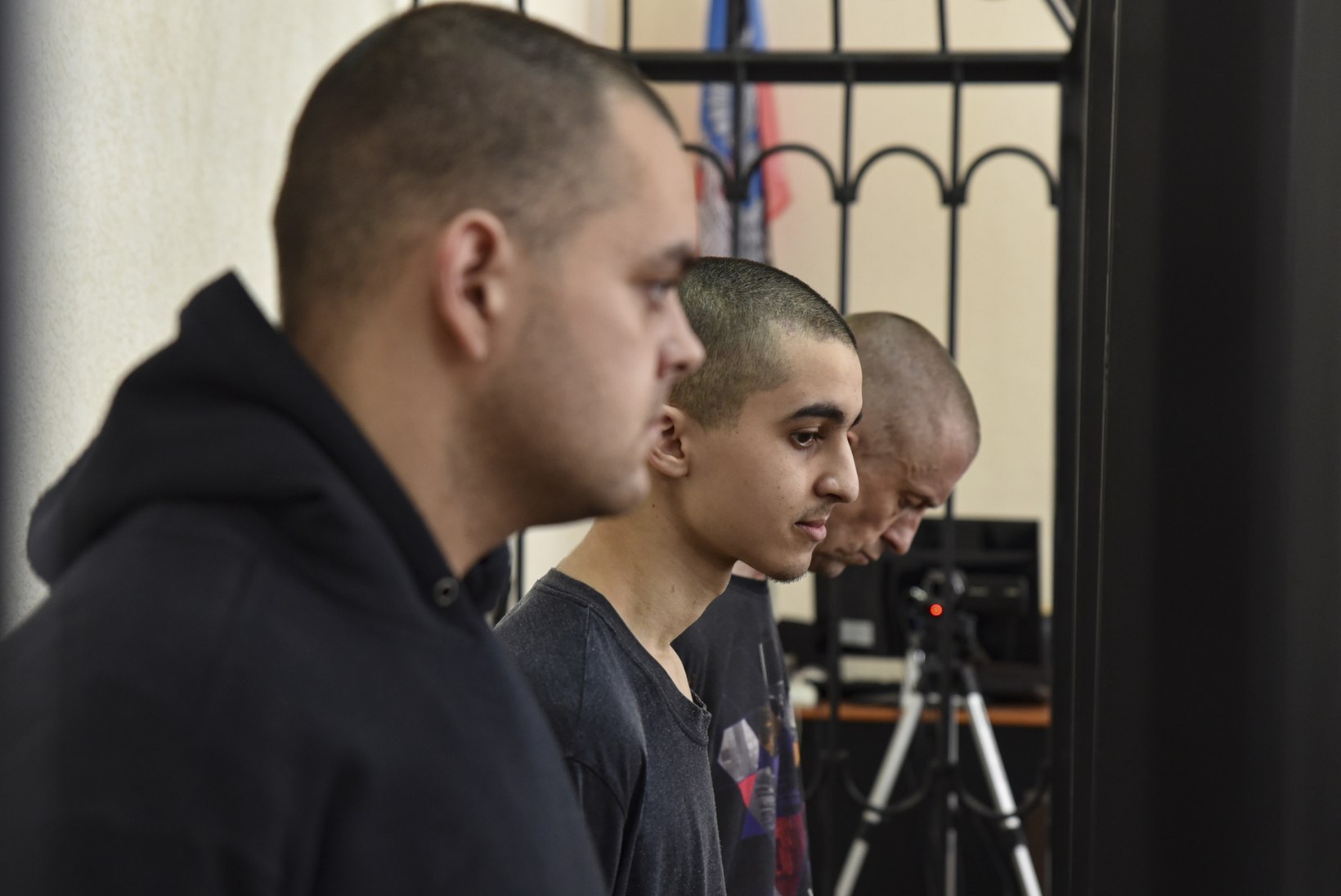SÕJAKOKKUVÕTE | Mis saab Donetski omakohtus surma mõistetud sõjavangidest?
