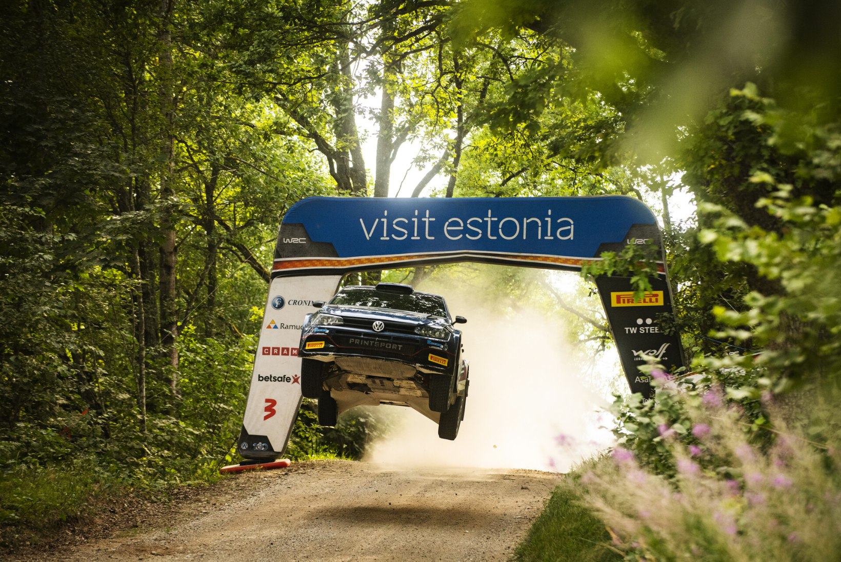 Kui Rally Estonia oma tarkusest venelastel võistelda keelaks, ähvardab võistlust päevapealt WRC-sarjast eemaldamine
