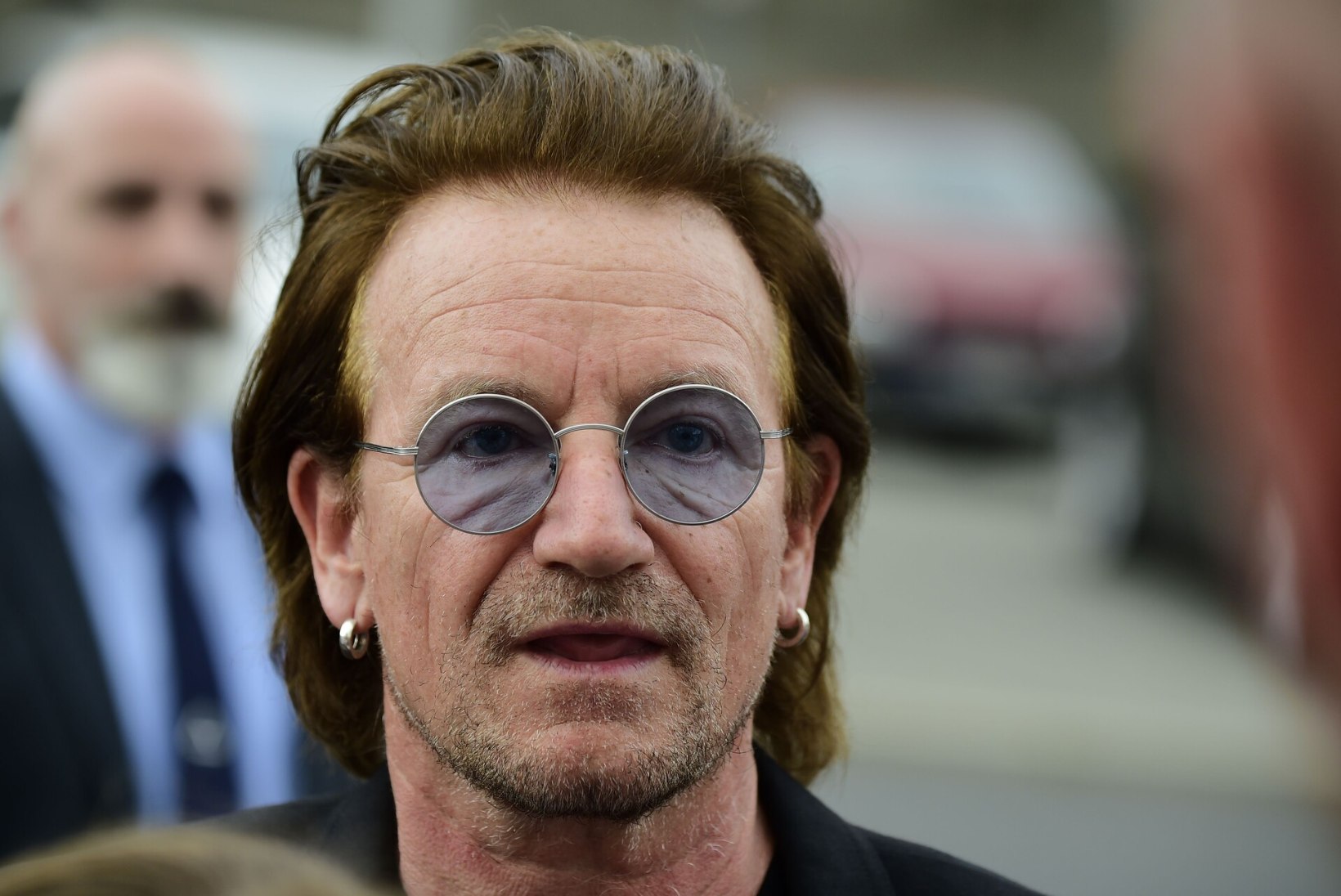 Bono avastas küpses eas, et tal on poolvend!