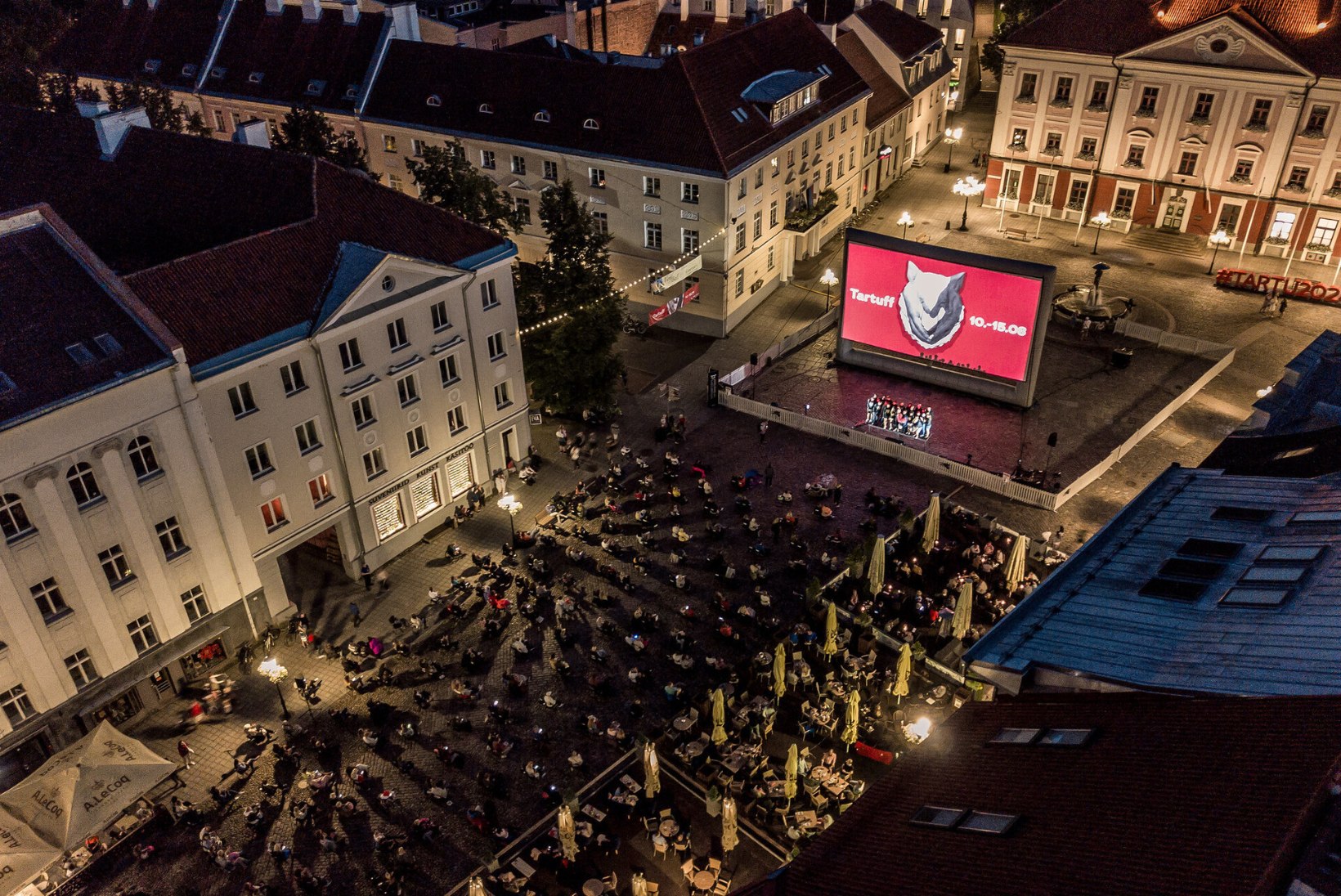 Juba täna! Armastusfilmide festival muudab Tartu linnasüdame Eesti suurimaks vabaõhukinoks